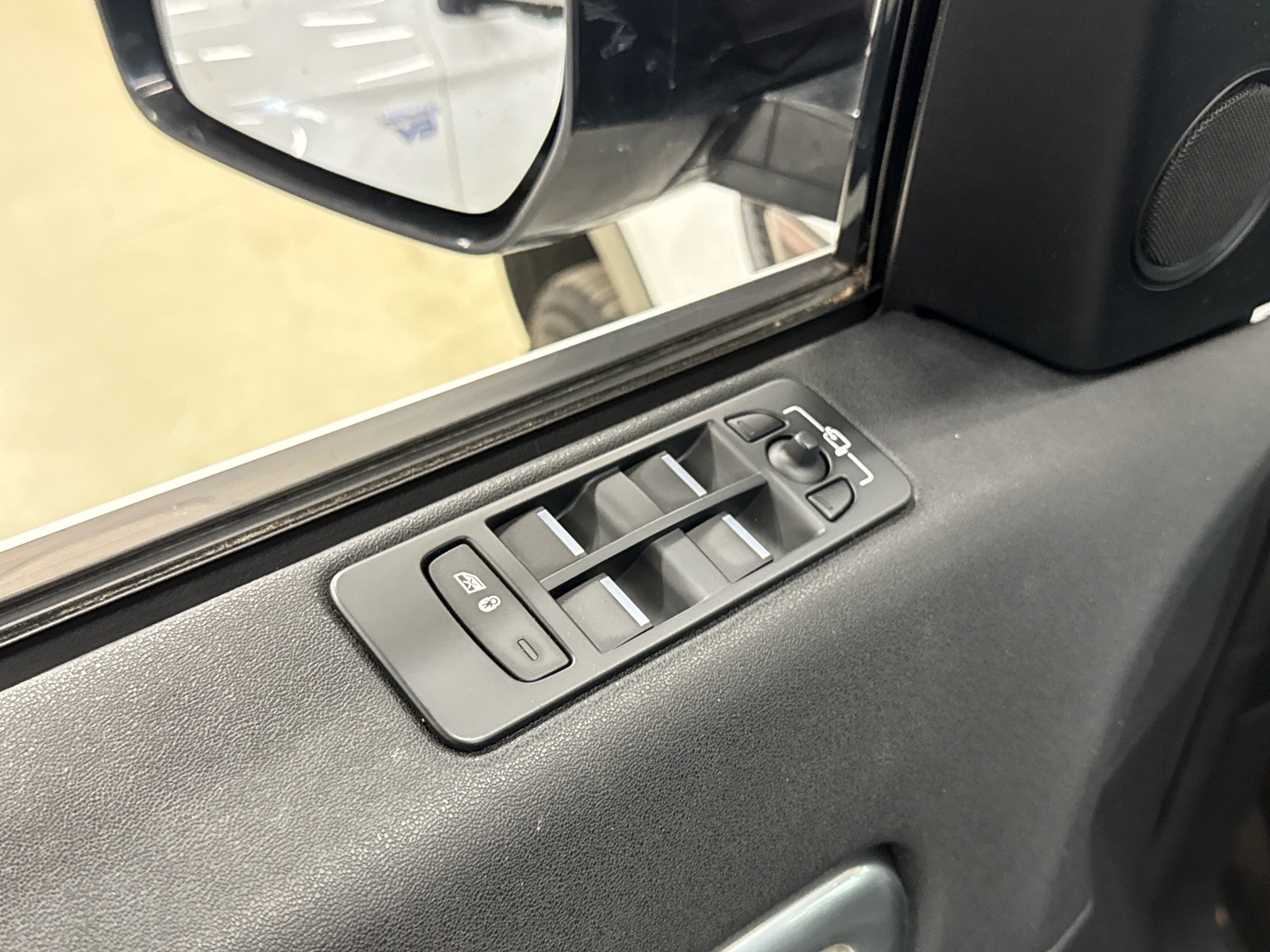 LAND ROVER Discovery 2015