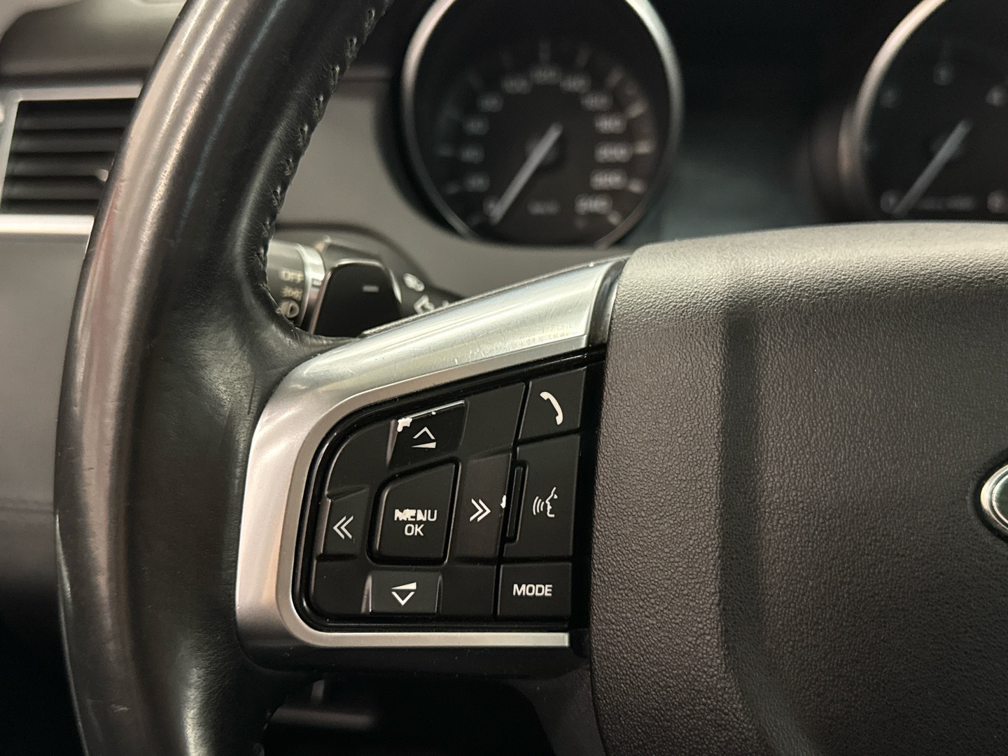 LAND ROVER Discovery 2015