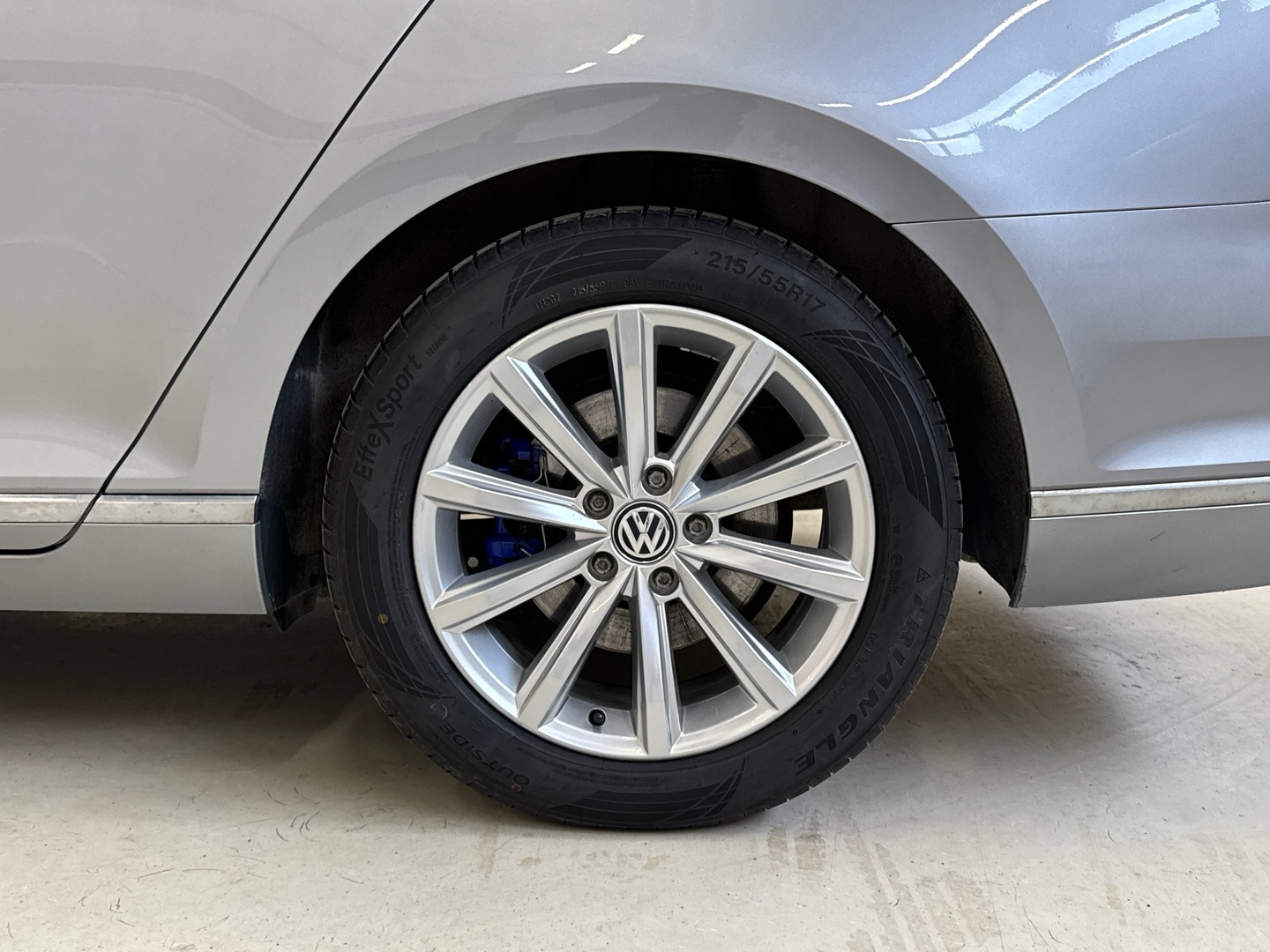 VOLKSWAGEN Passat 2017