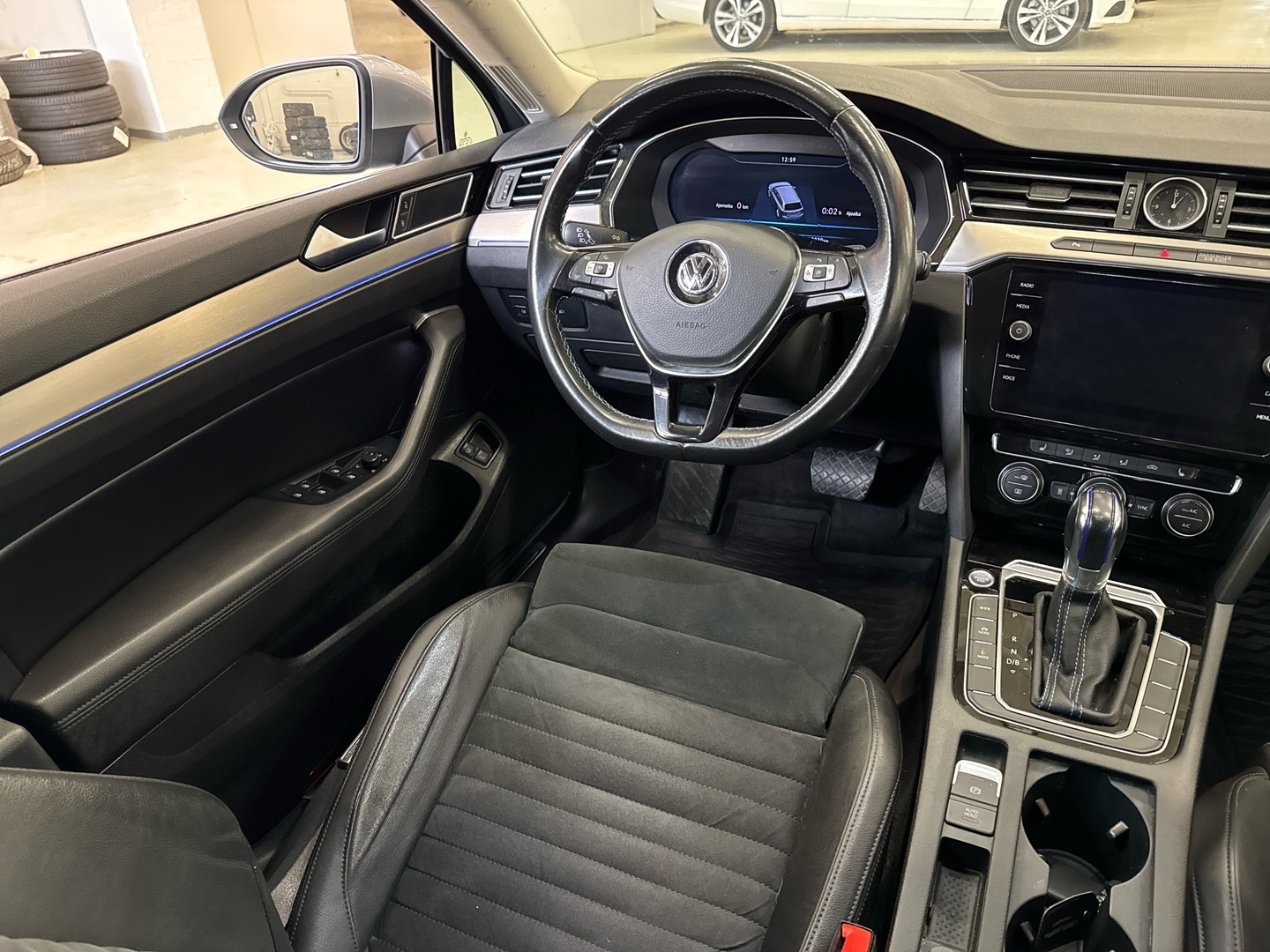 VOLKSWAGEN Passat 2017
