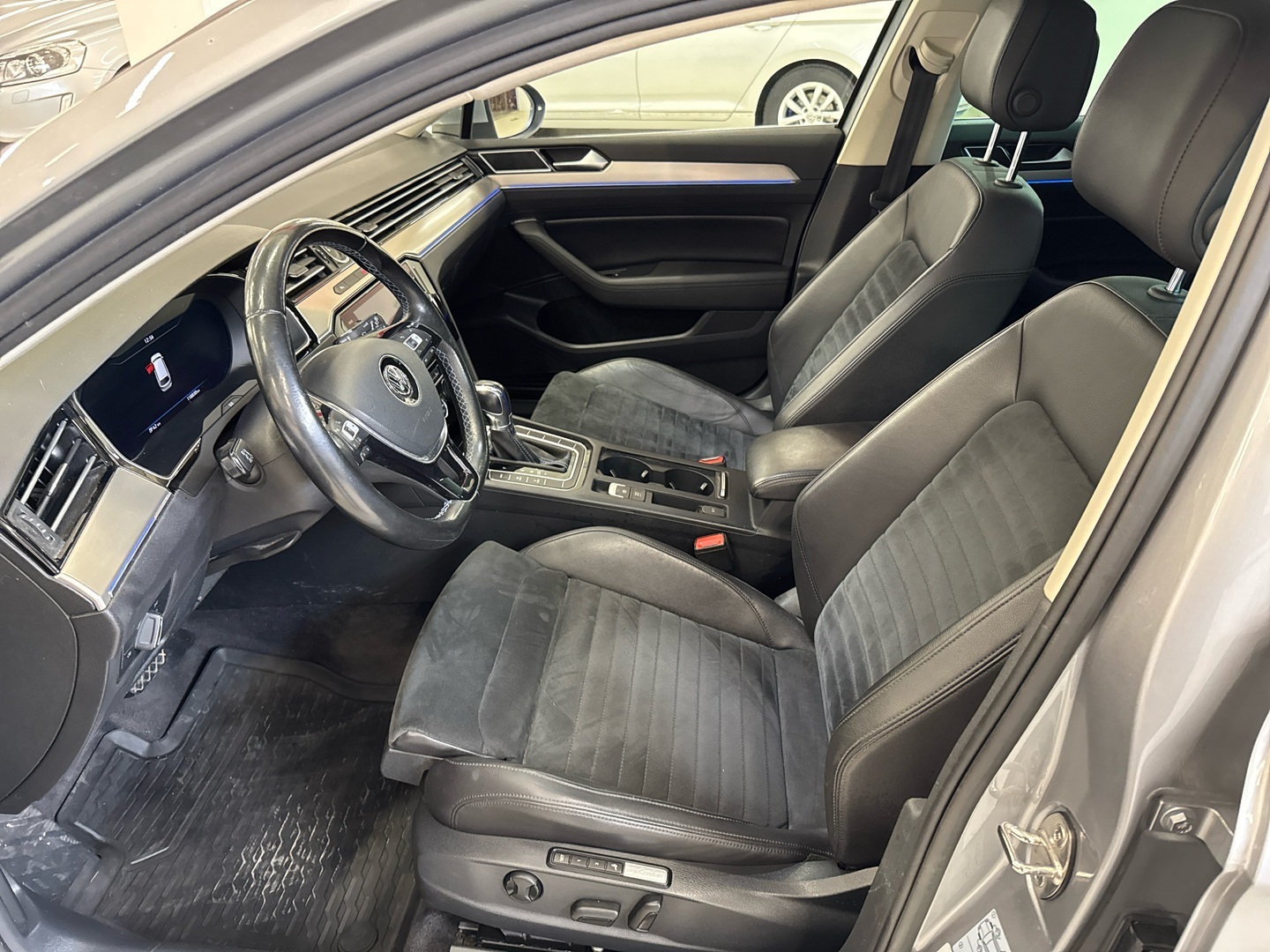 VOLKSWAGEN Passat 2017