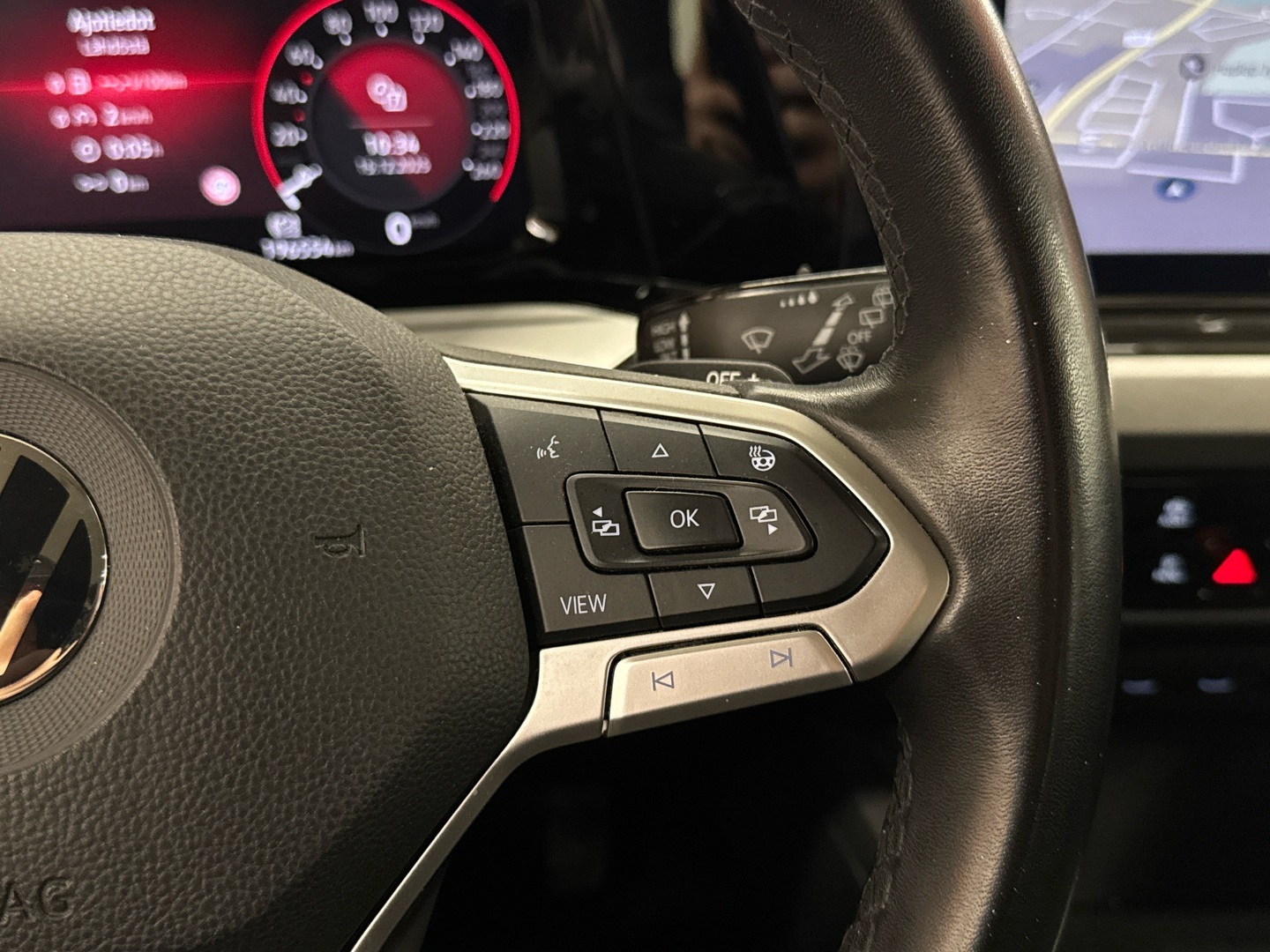 VOLKSWAGEN Golf 2021