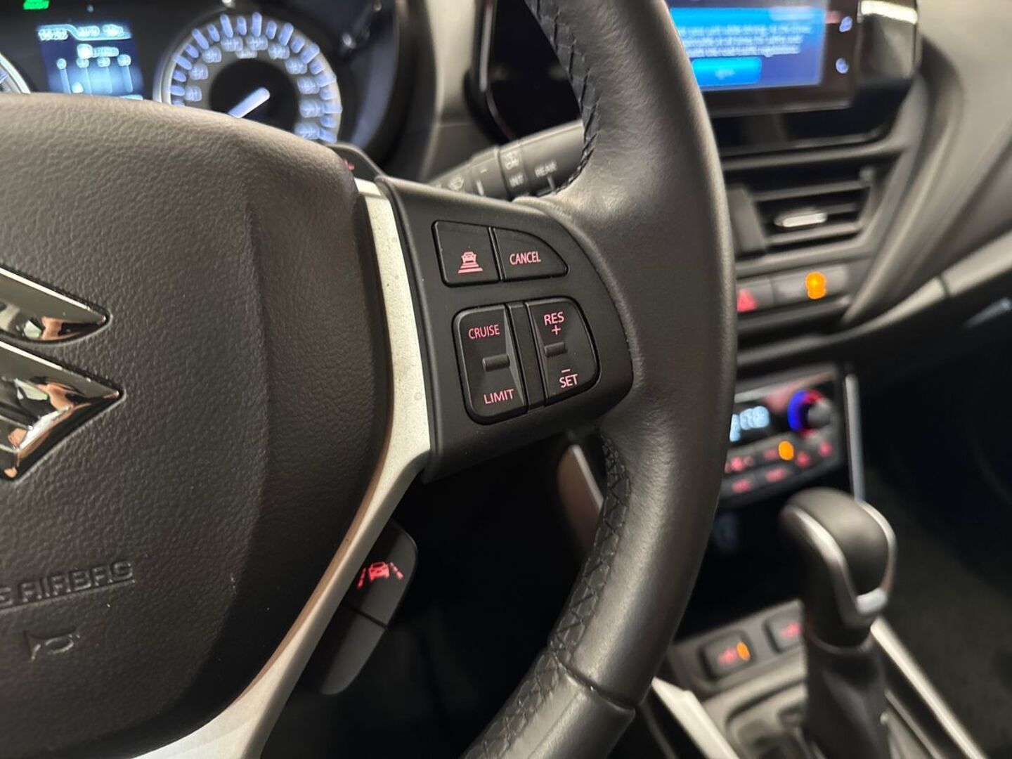SUZUKI S-Cross 2024