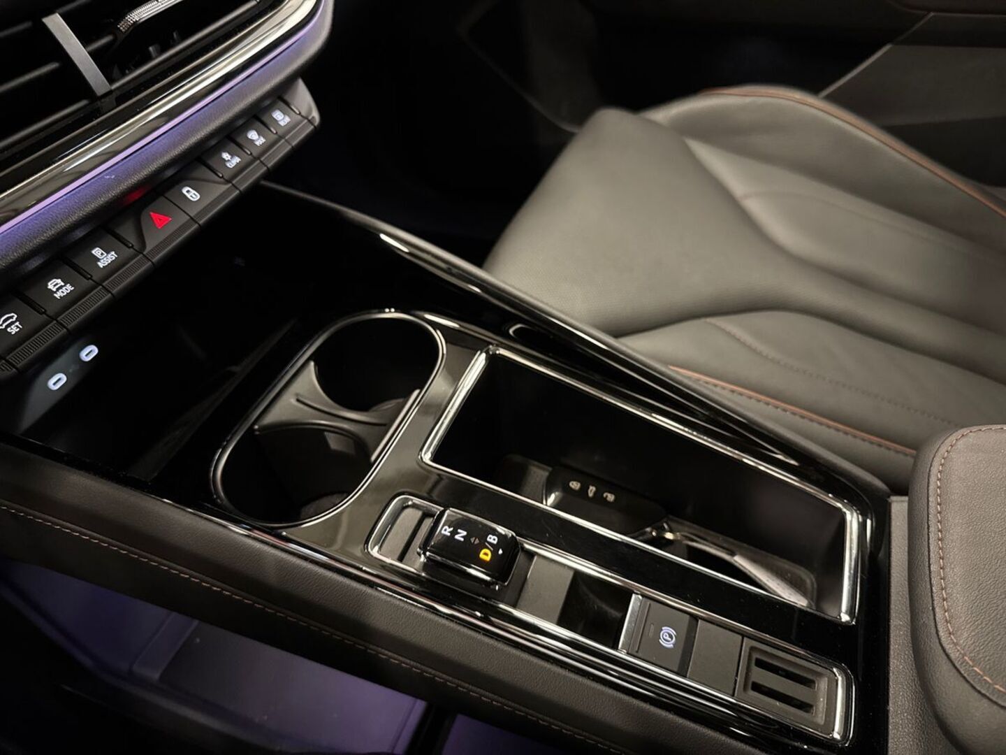 SKODA Enyaq 2023
