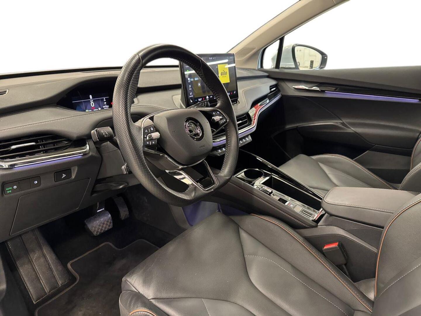 SKODA Enyaq 2023