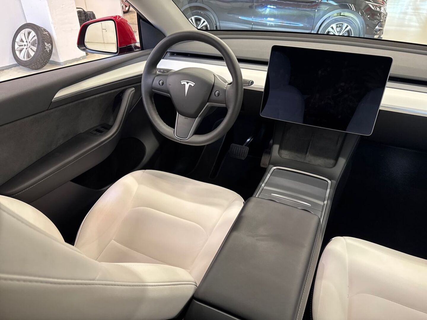TESLA Model Y 2021