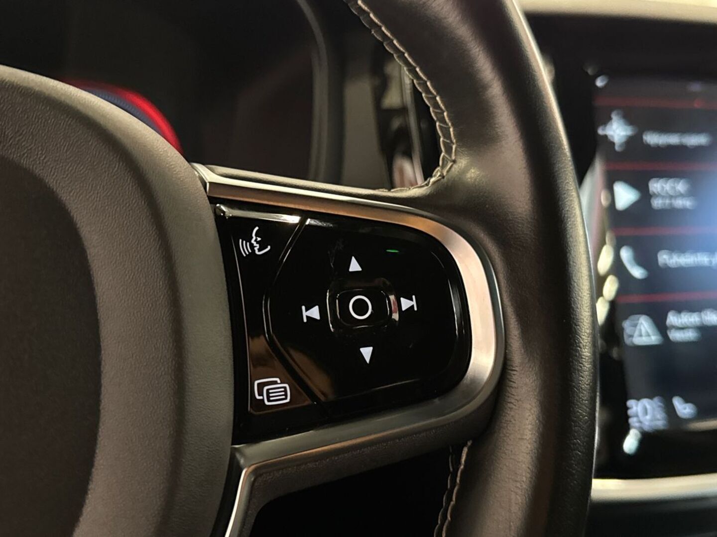 VOLVO V60 2020