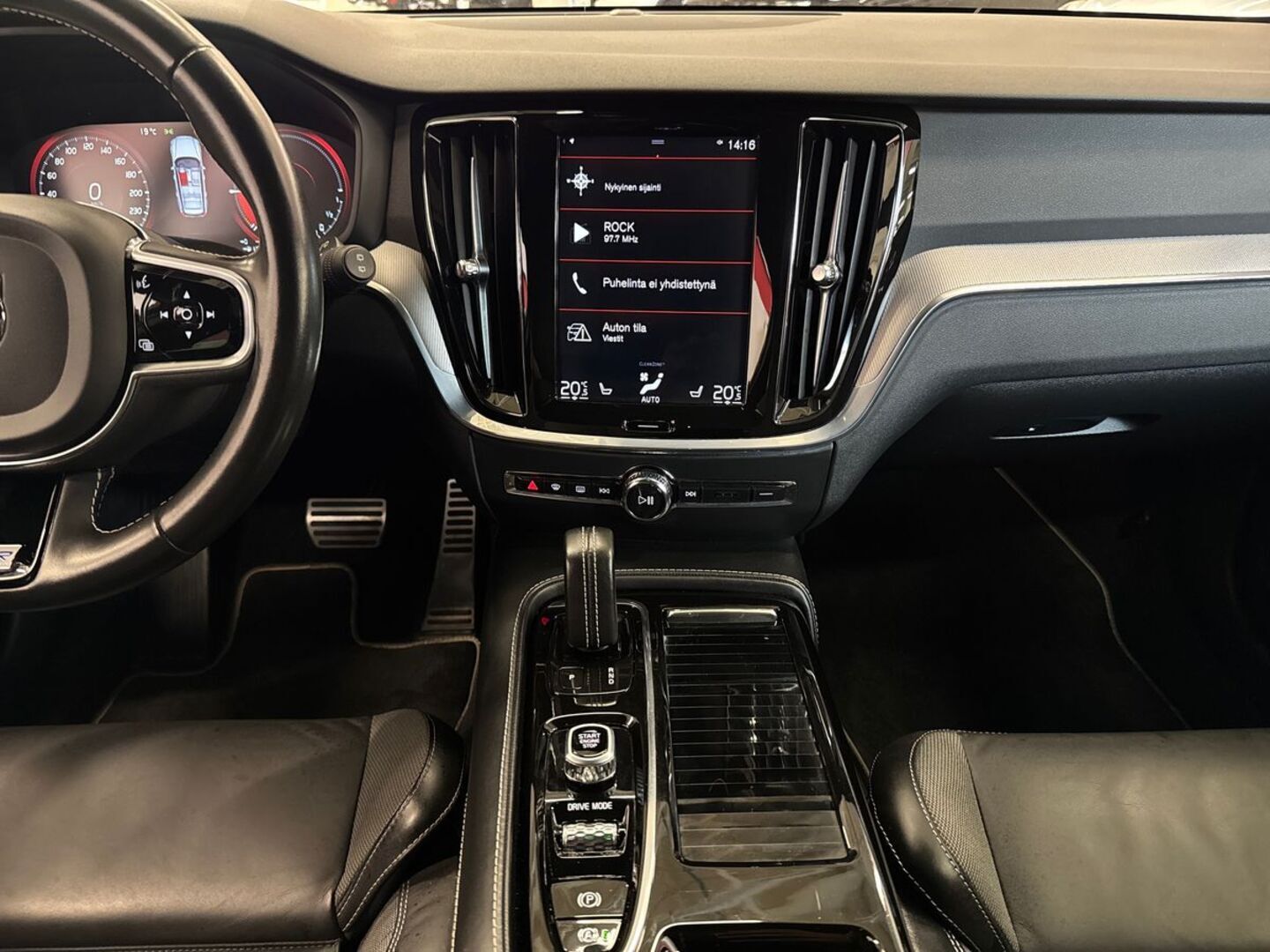 VOLVO V60 2020