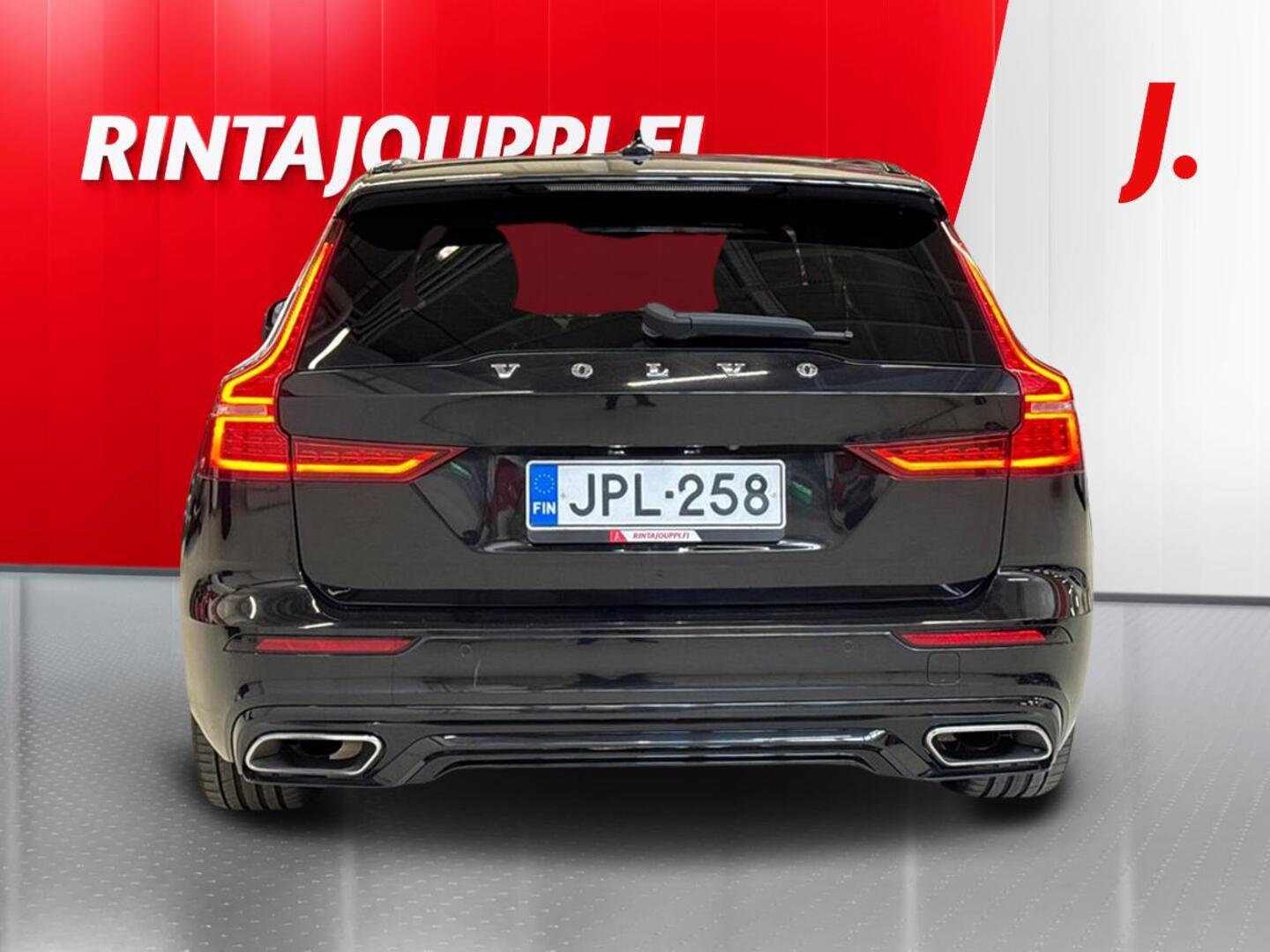 VOLVO V60 2020