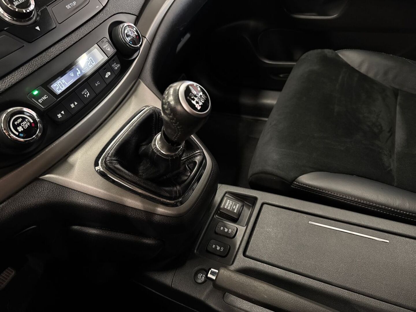 HONDA CR-V 26