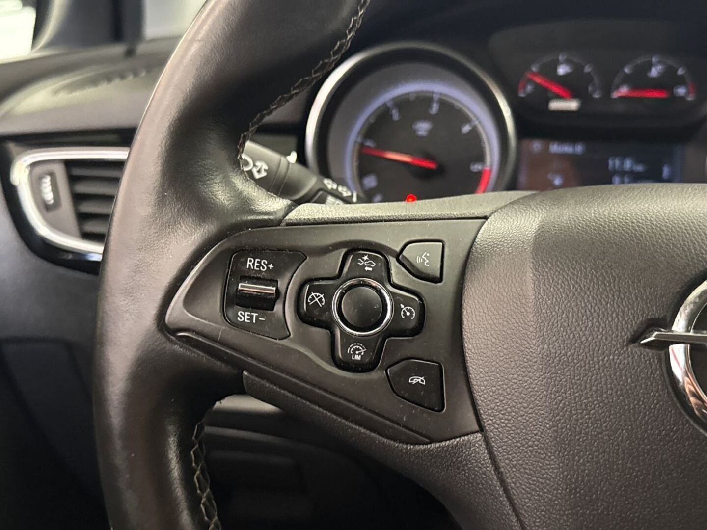 OPEL Astra 2016
