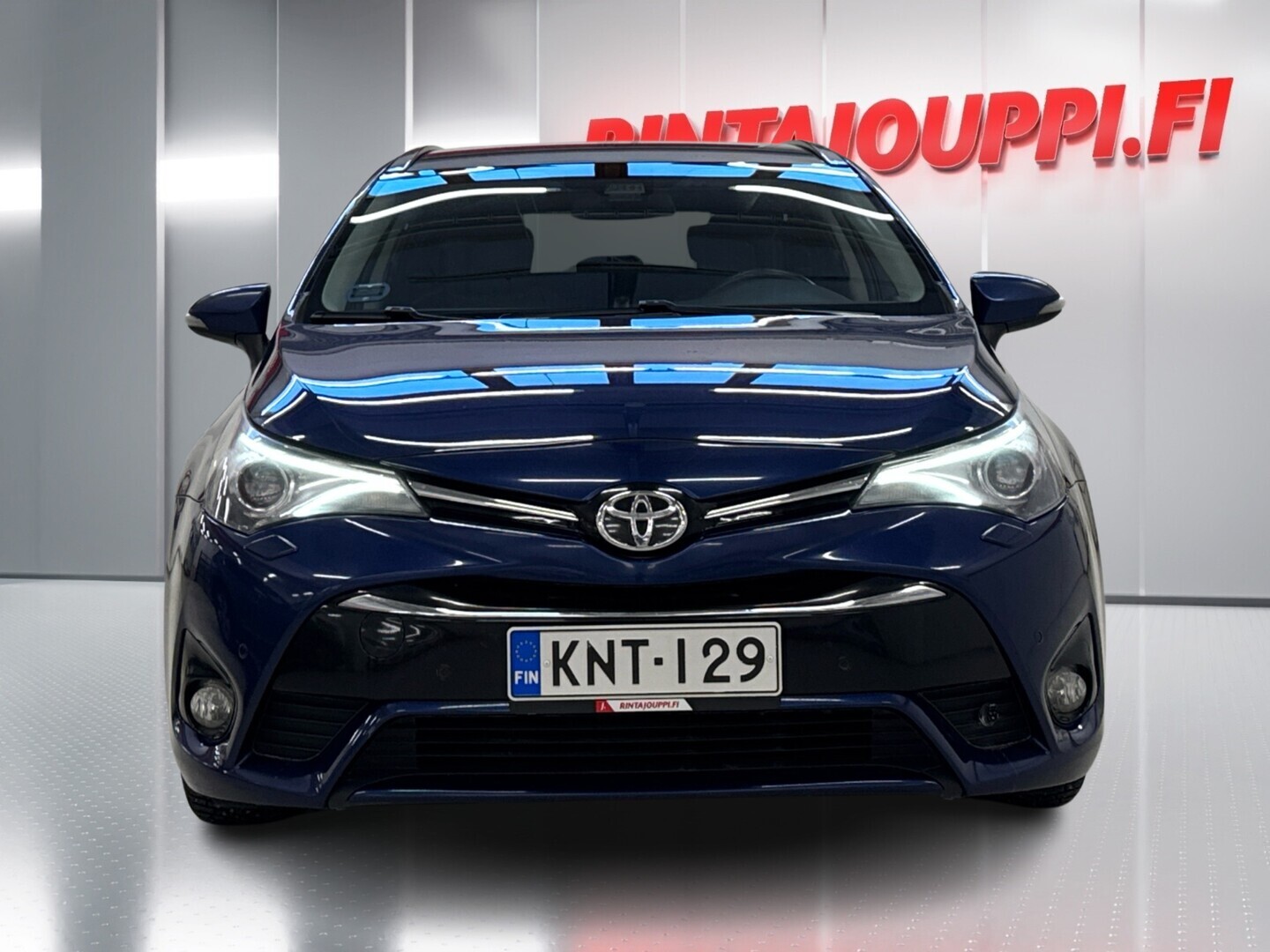 TOYOTA Avensis 2016