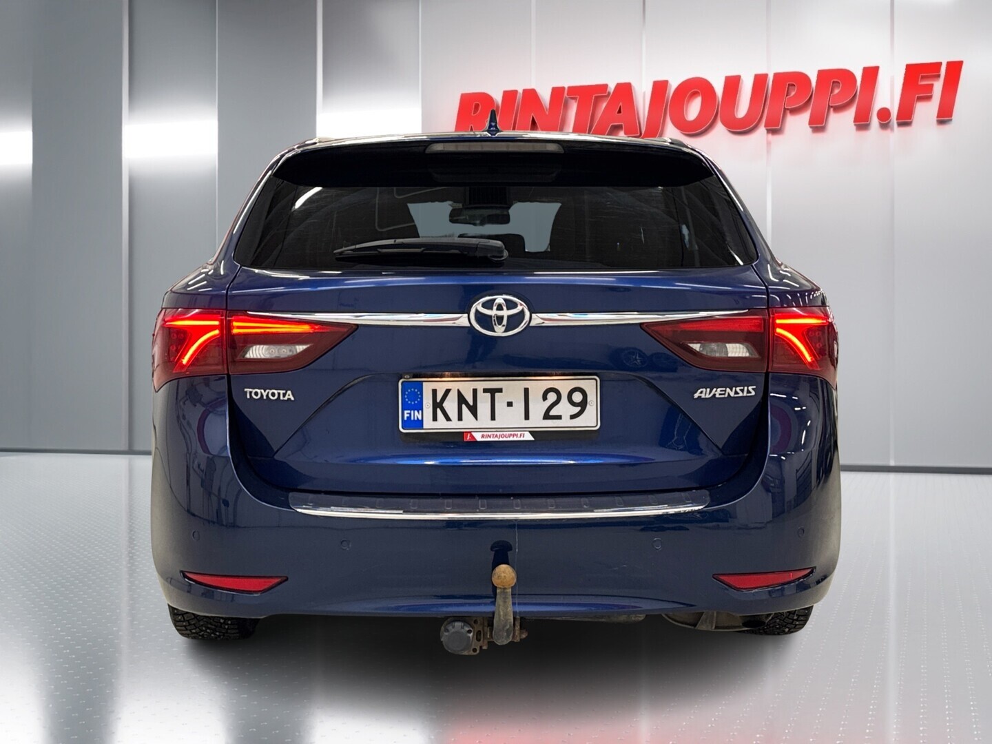 TOYOTA Avensis 2016