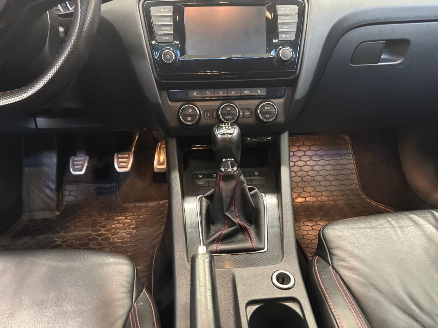 SKODA Octavia 2016