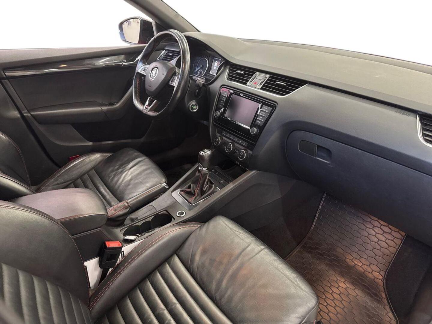 SKODA Octavia 2016