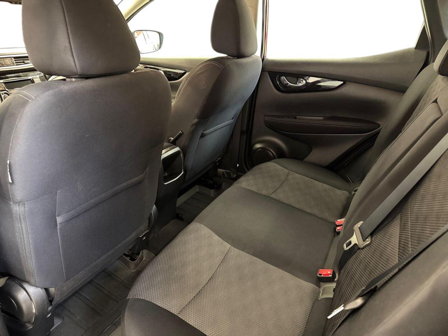 NISSAN Qashqai 2017