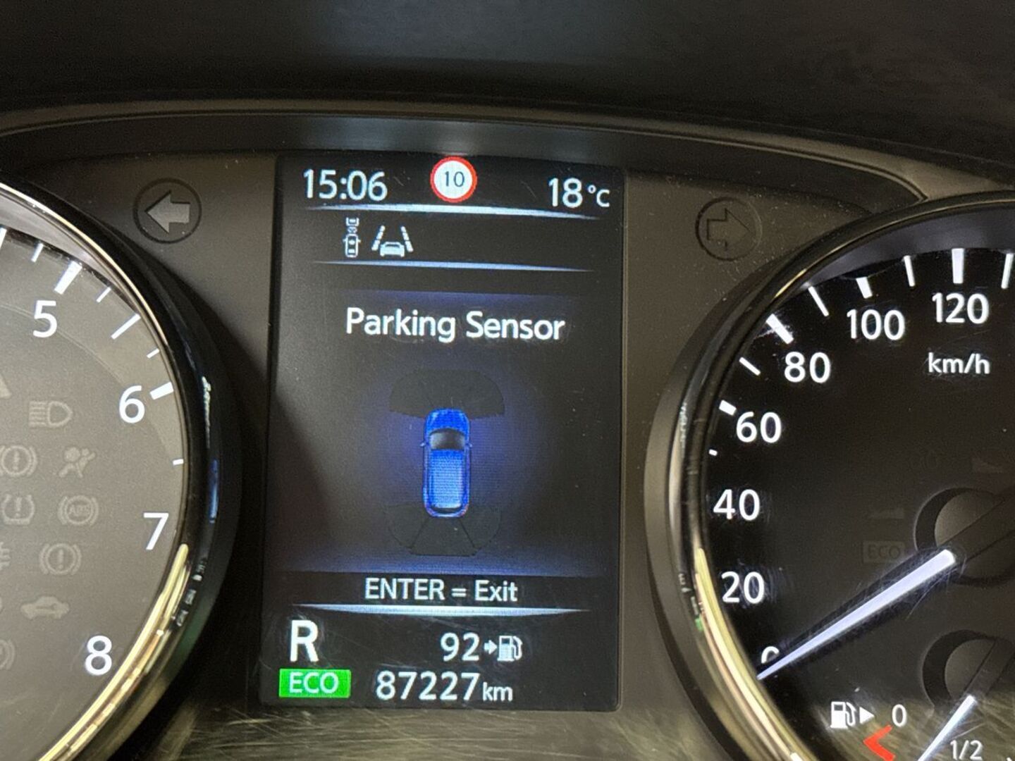 NISSAN Qashqai 2017