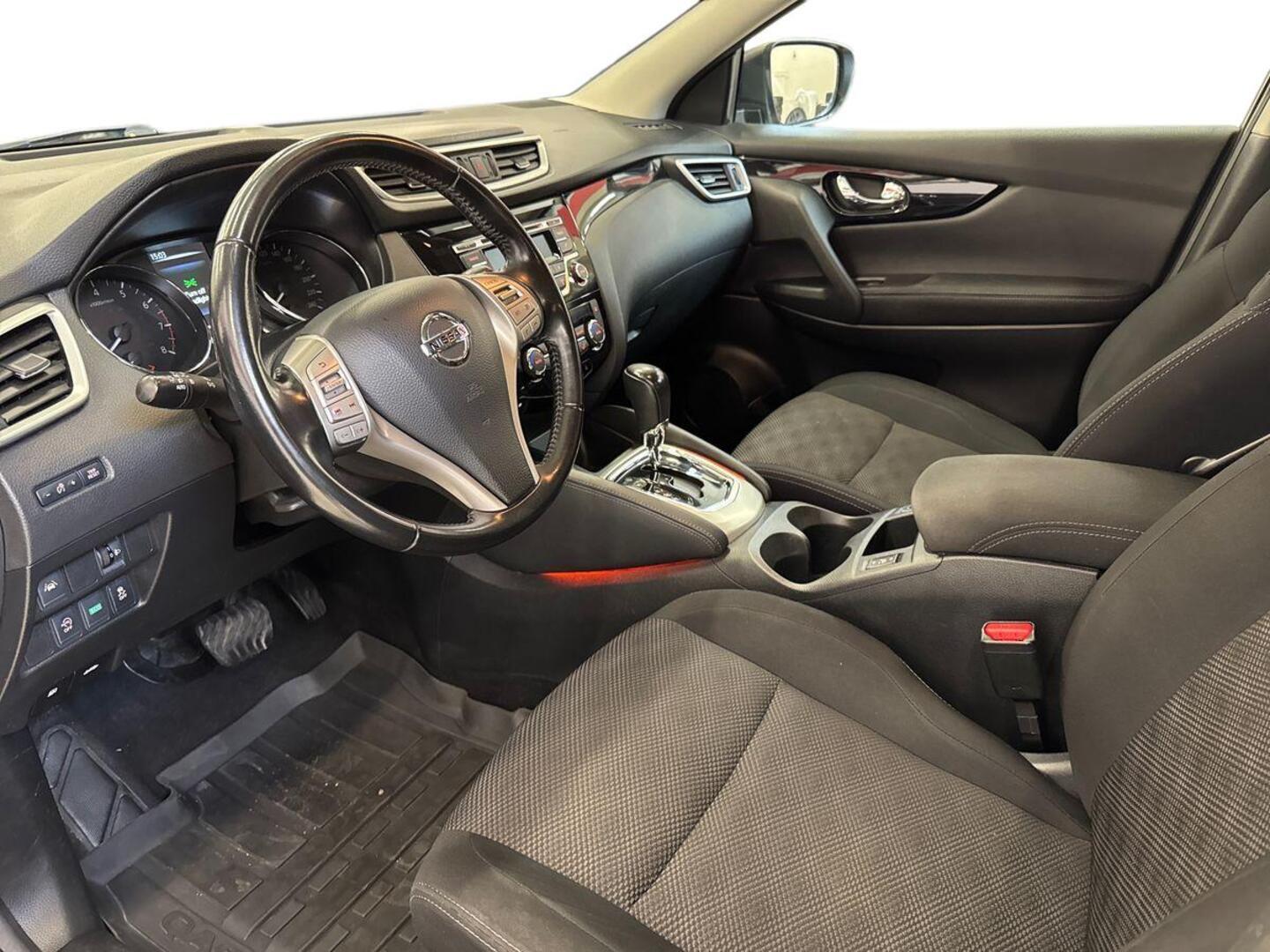 NISSAN Qashqai 2017