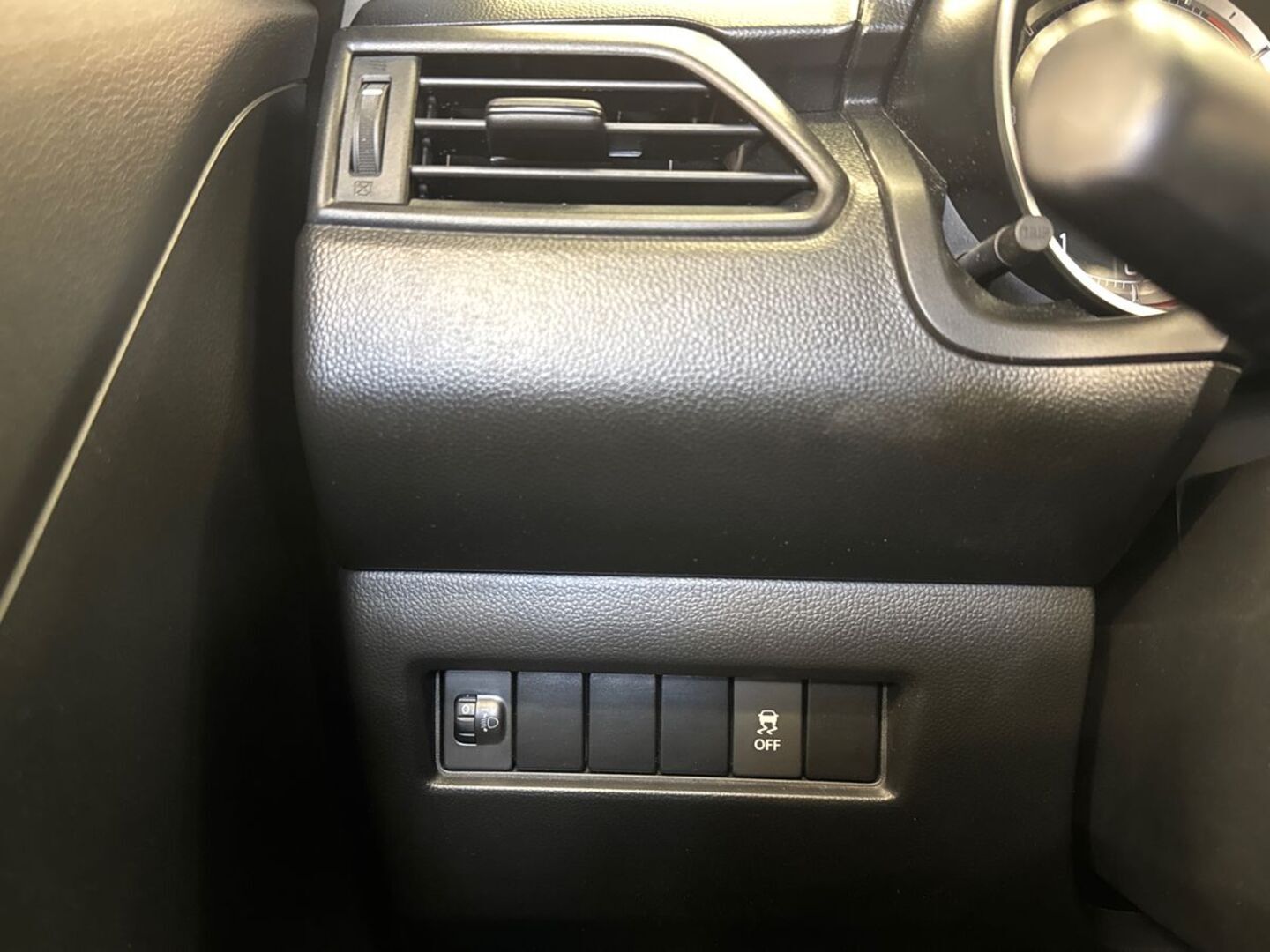 SUZUKI Swift 2017