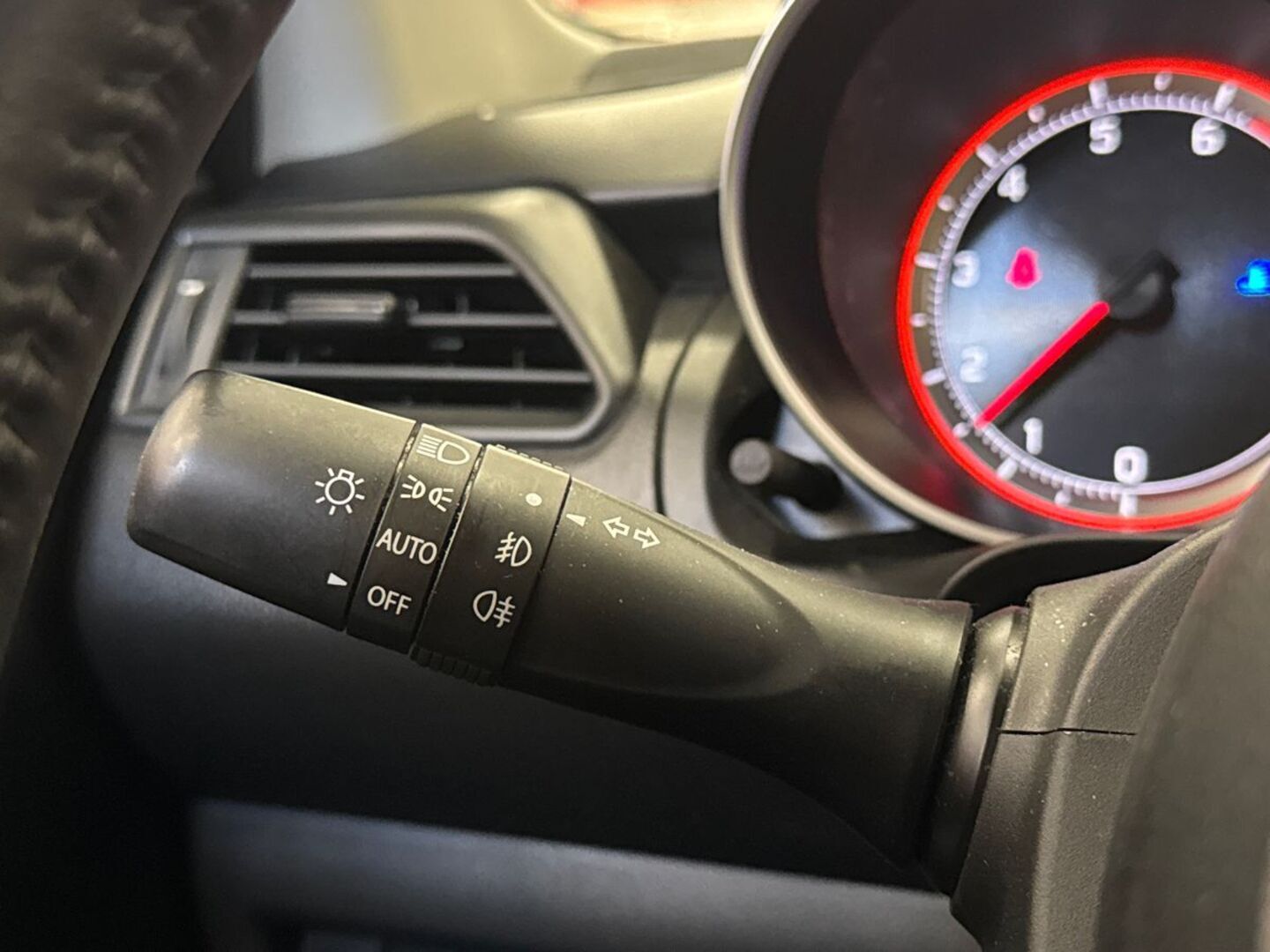 SUZUKI Swift 2017