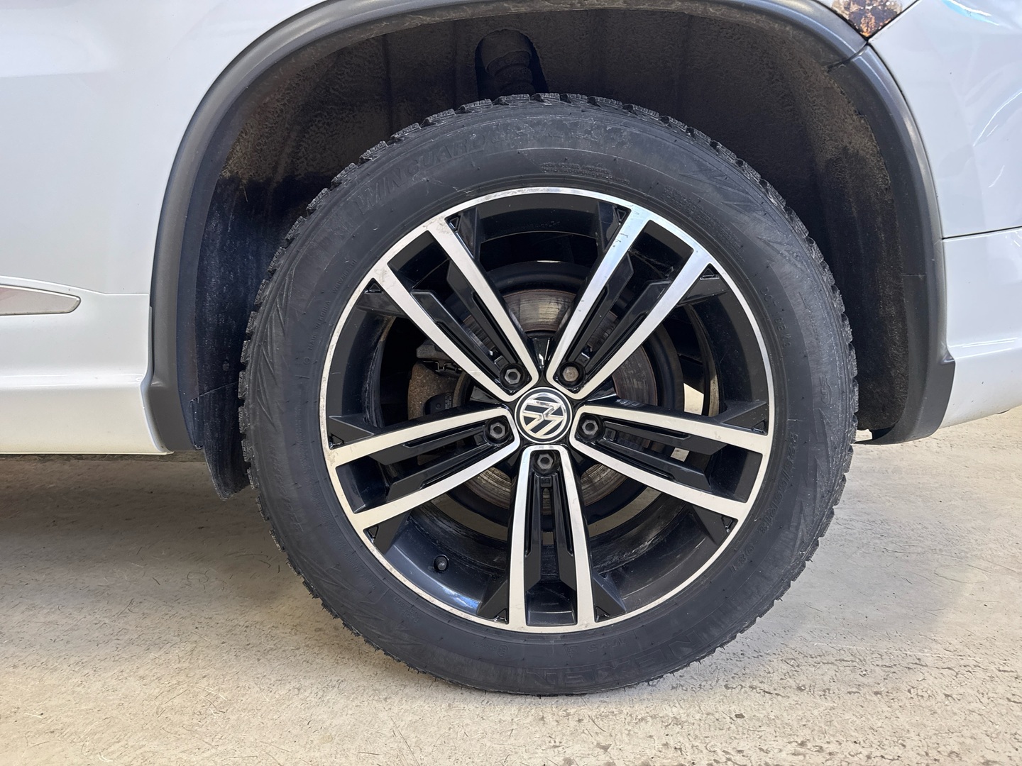 VOLKSWAGEN Tiguan 2014