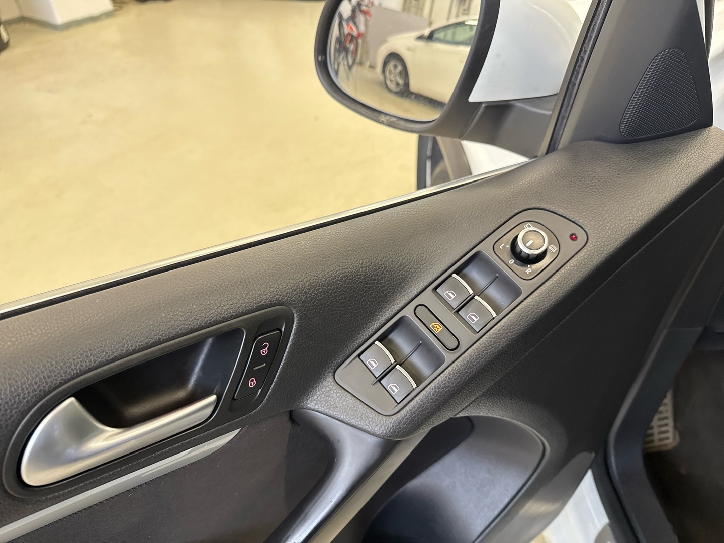 VOLKSWAGEN Tiguan 2014