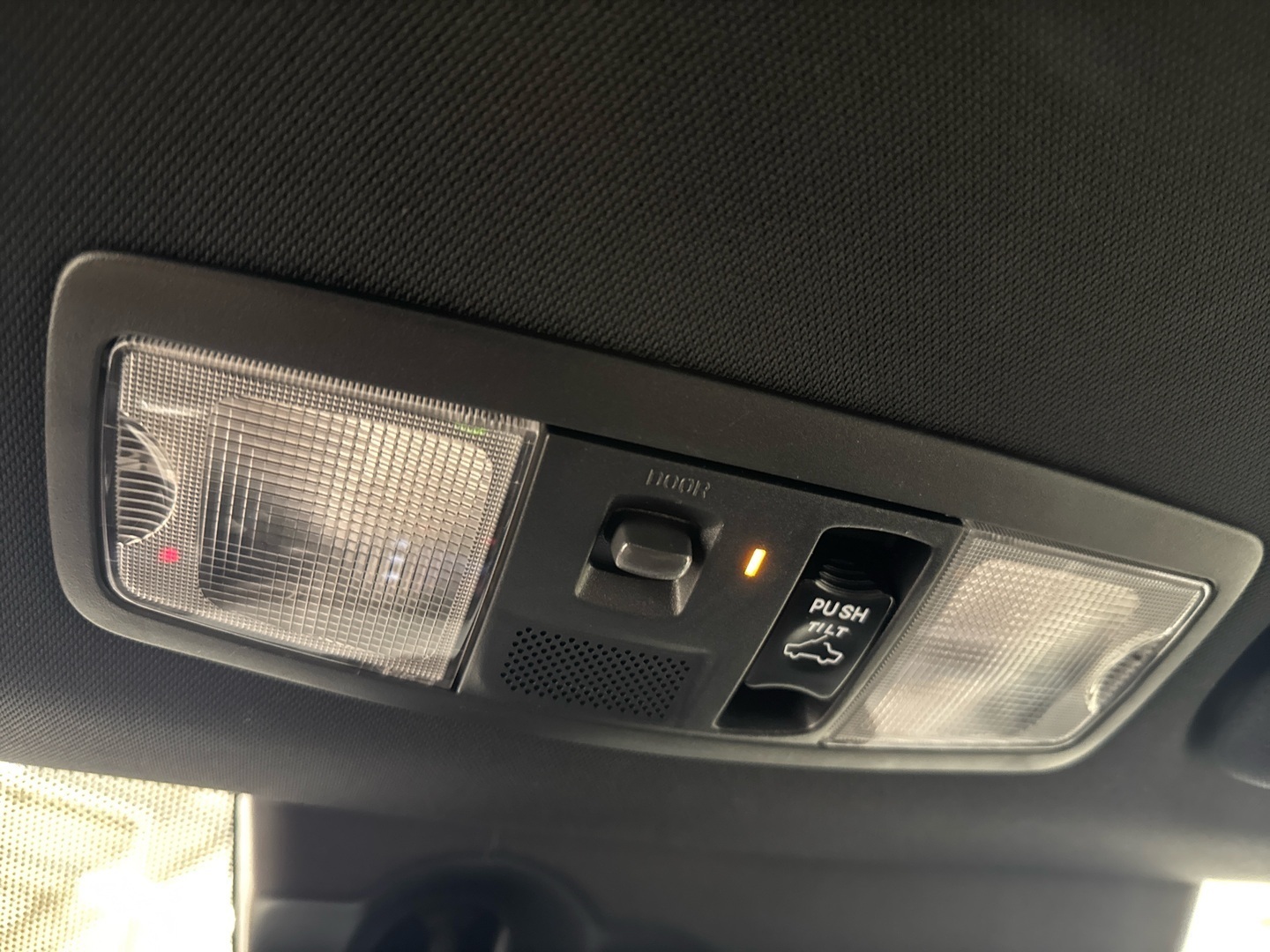 MITSUBISHI Outlander PHEV 2018