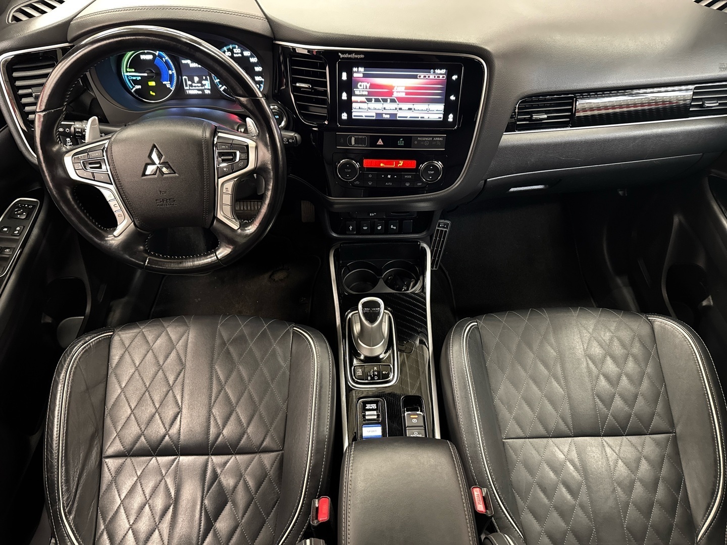 MITSUBISHI Outlander PHEV 2018