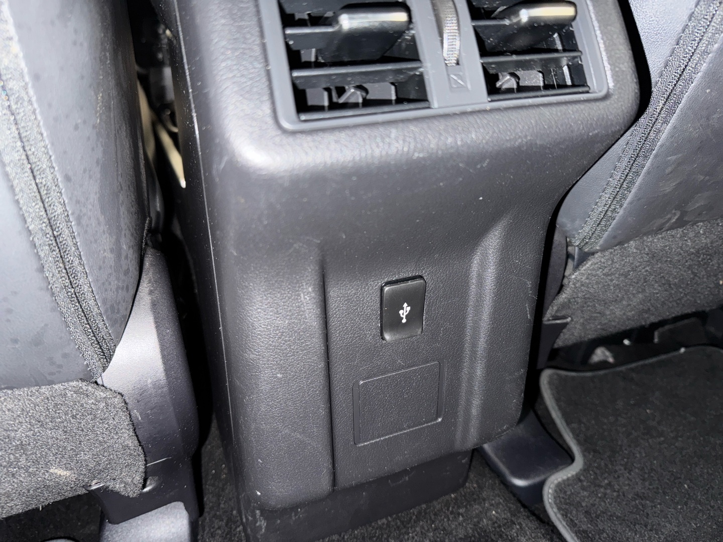 MITSUBISHI Outlander PHEV 2018