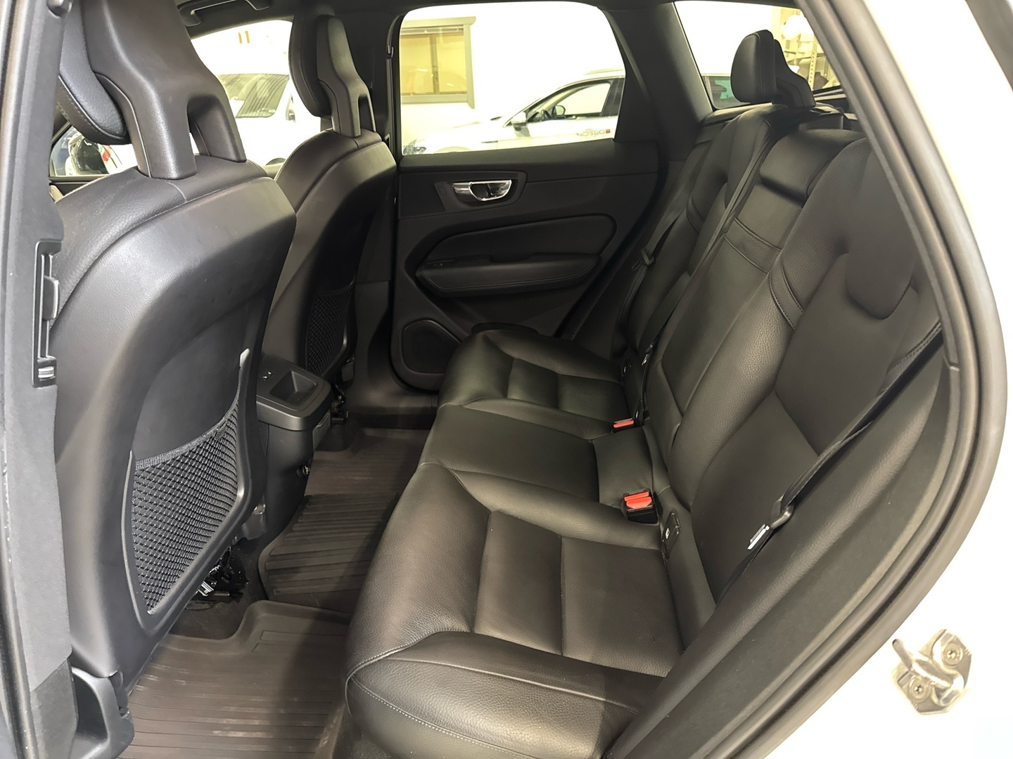 VOLVO XC60 2018