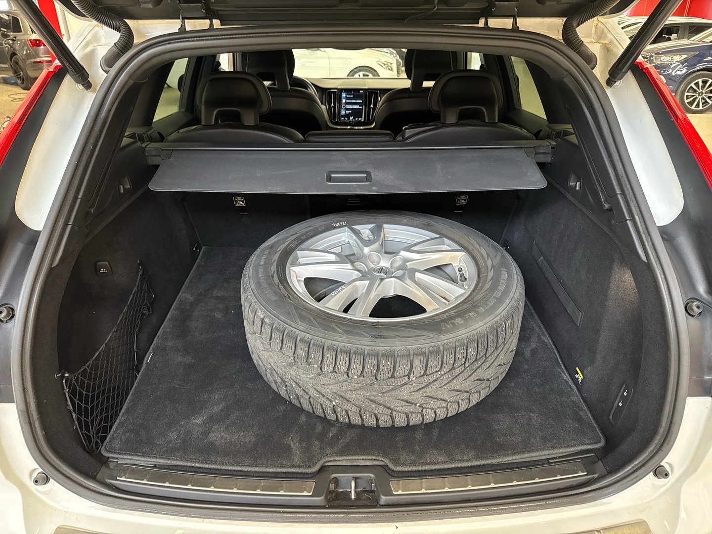 VOLVO XC60 2018