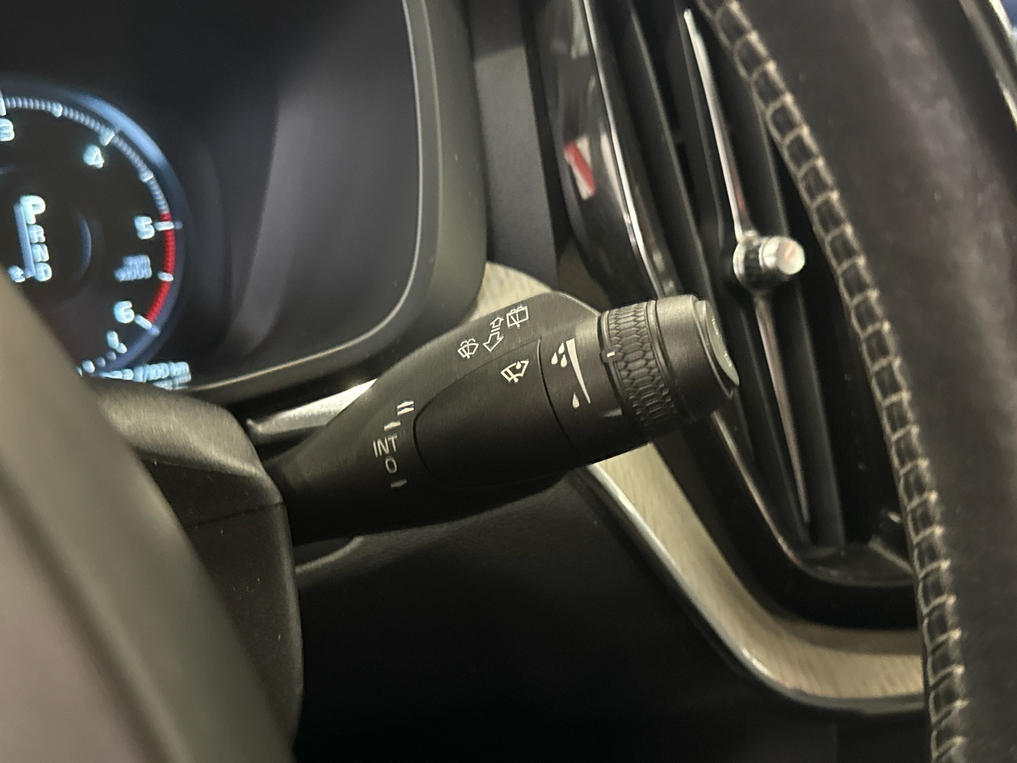 VOLVO XC60 2018