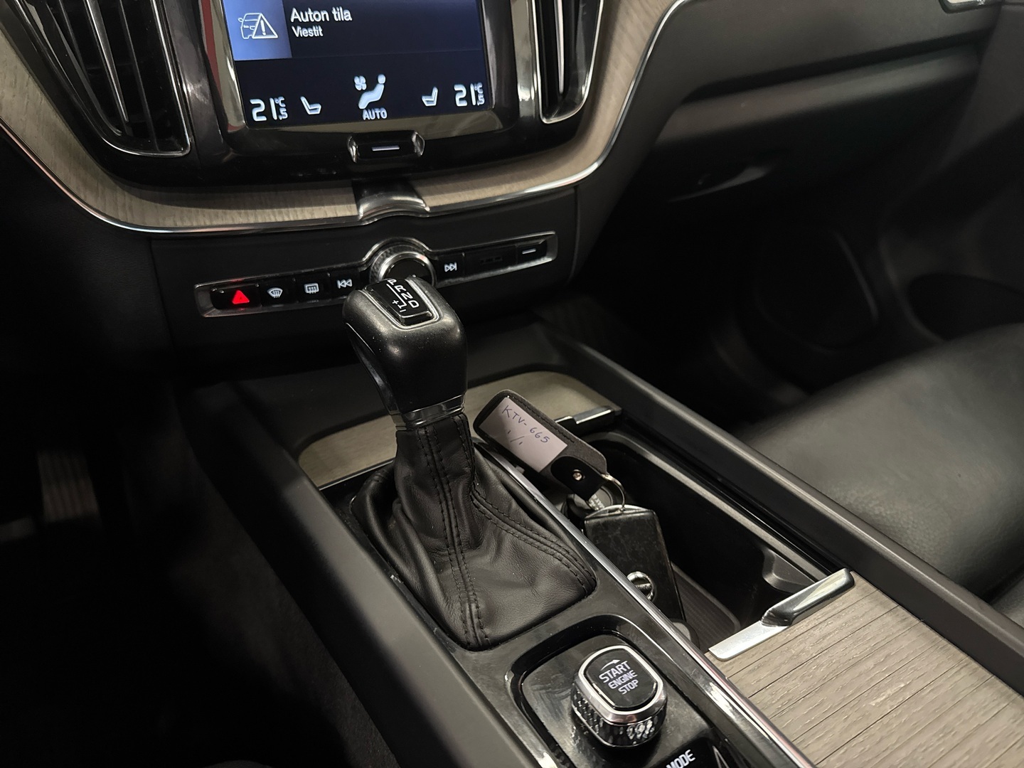 VOLVO XC60 2018