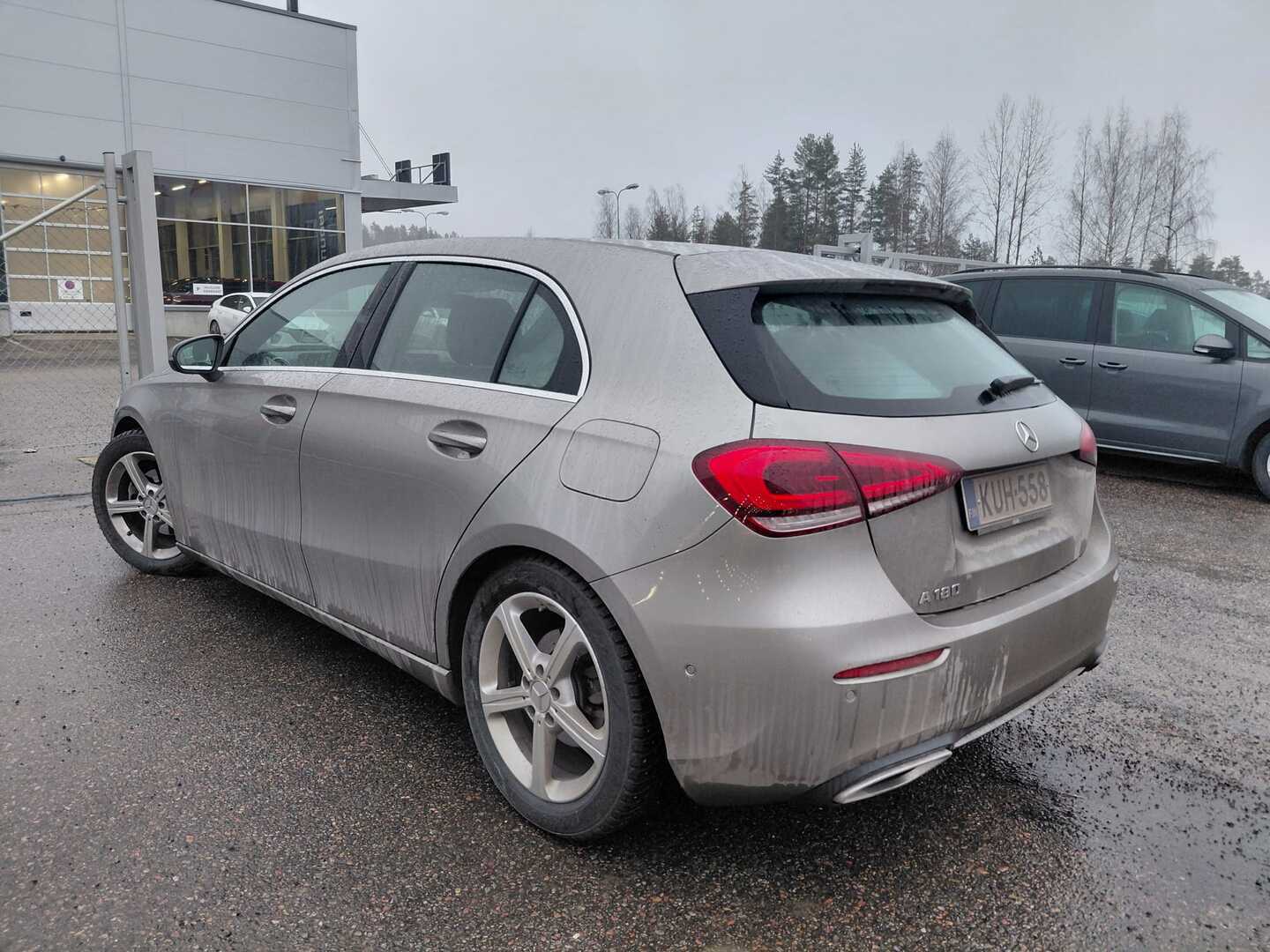 MERCEDES-BENZ A 2021