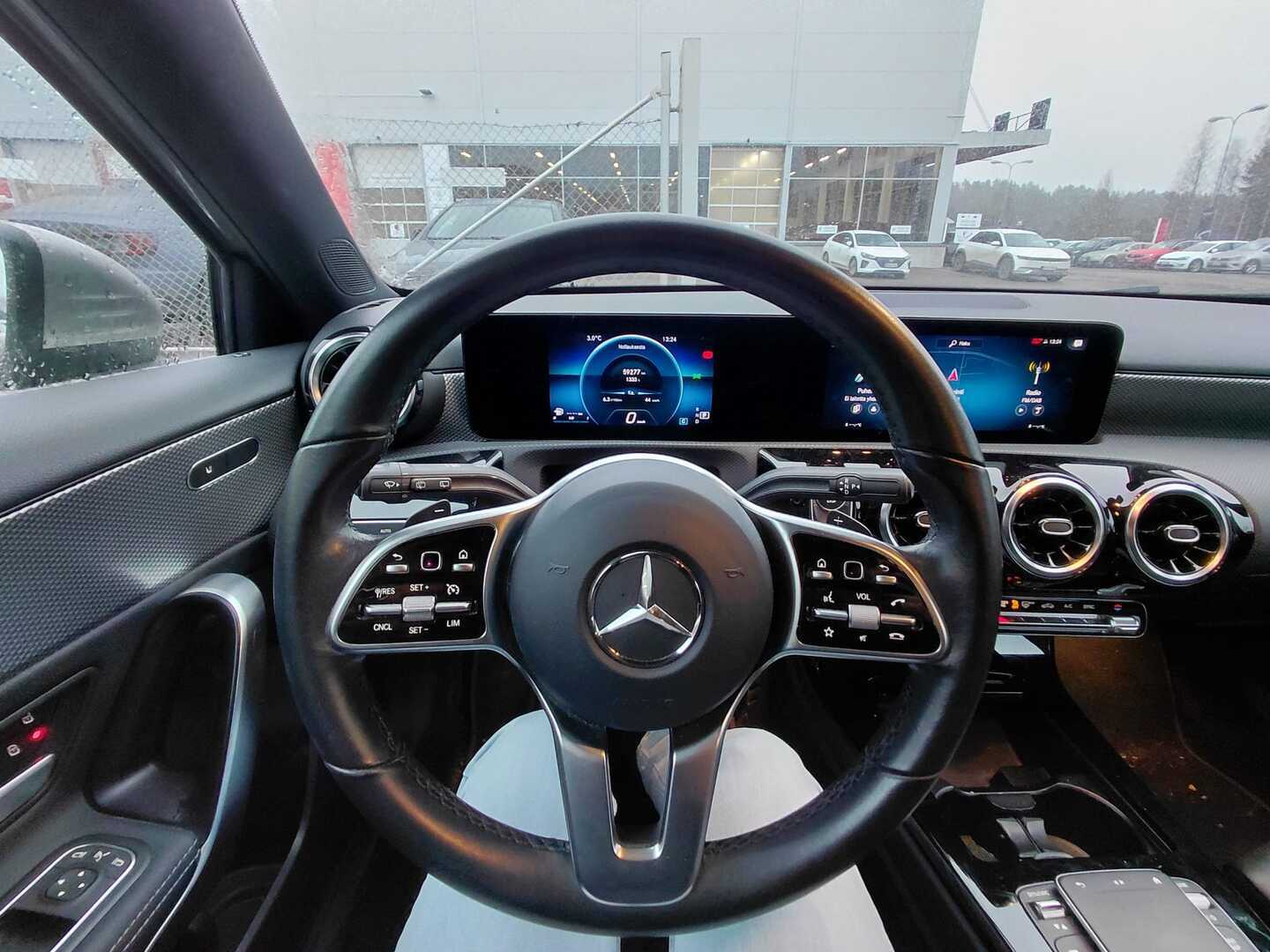 MERCEDES-BENZ A 2021