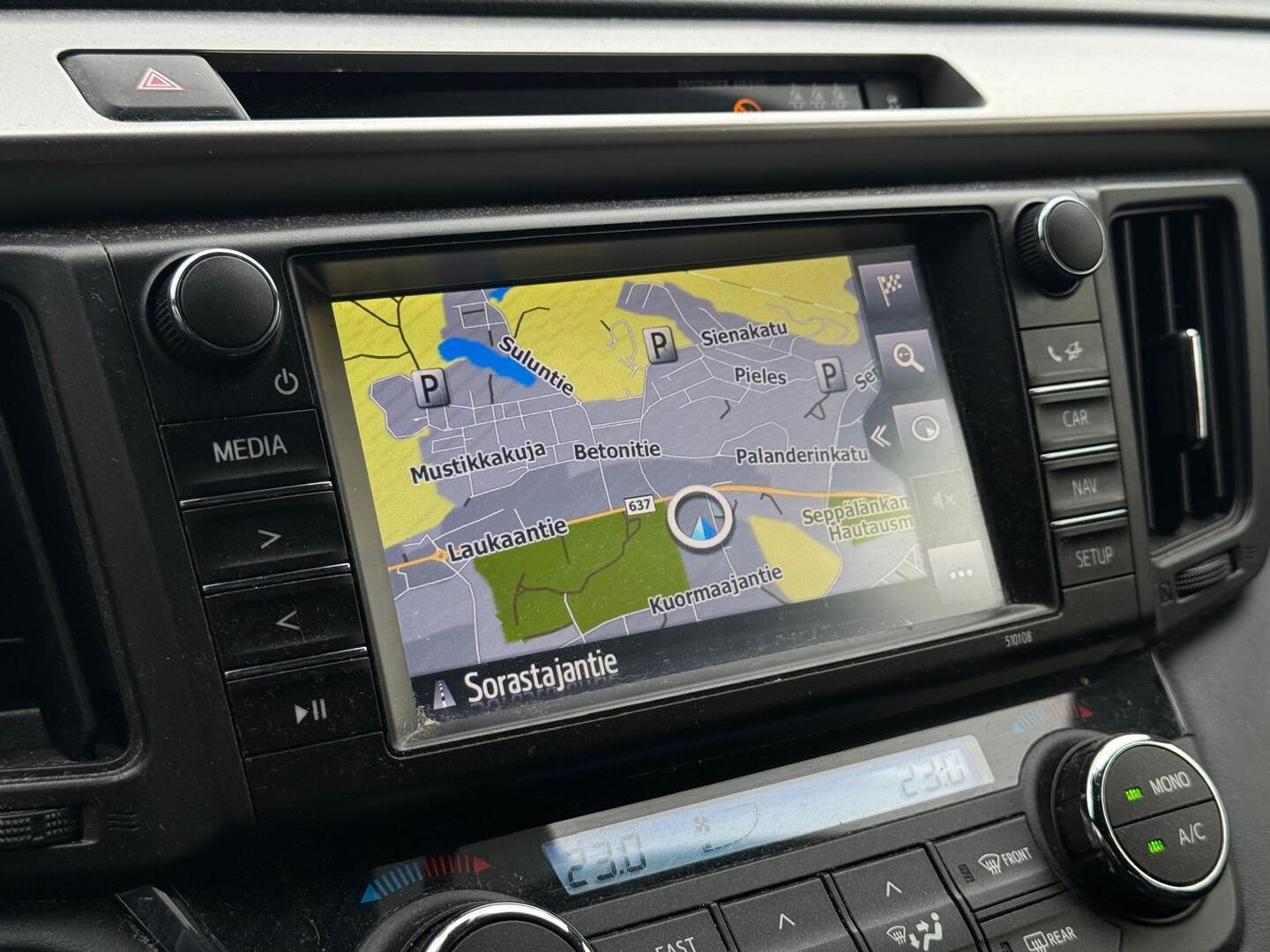 TOYOTA RAV4 2018