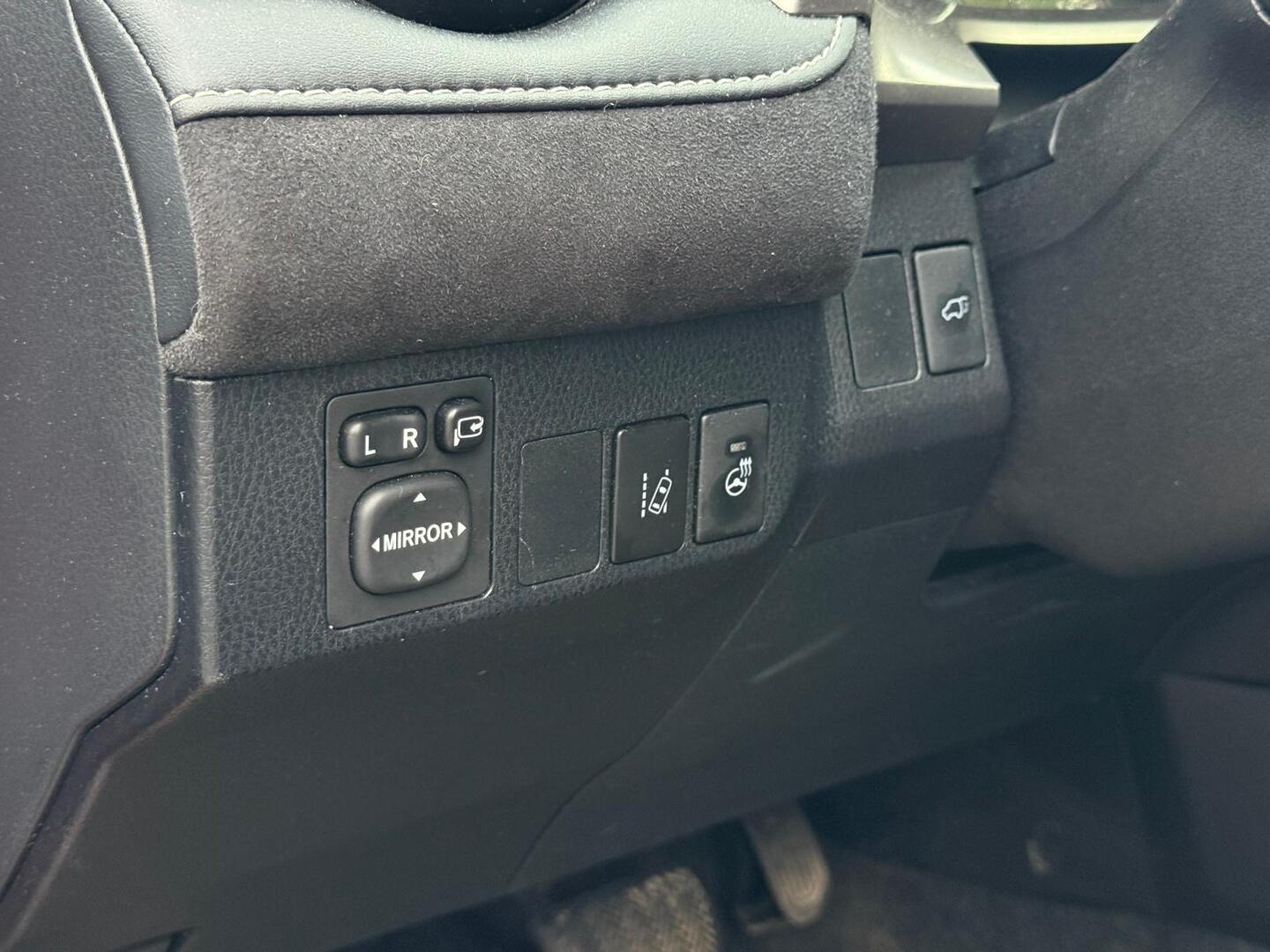 TOYOTA RAV4 2018