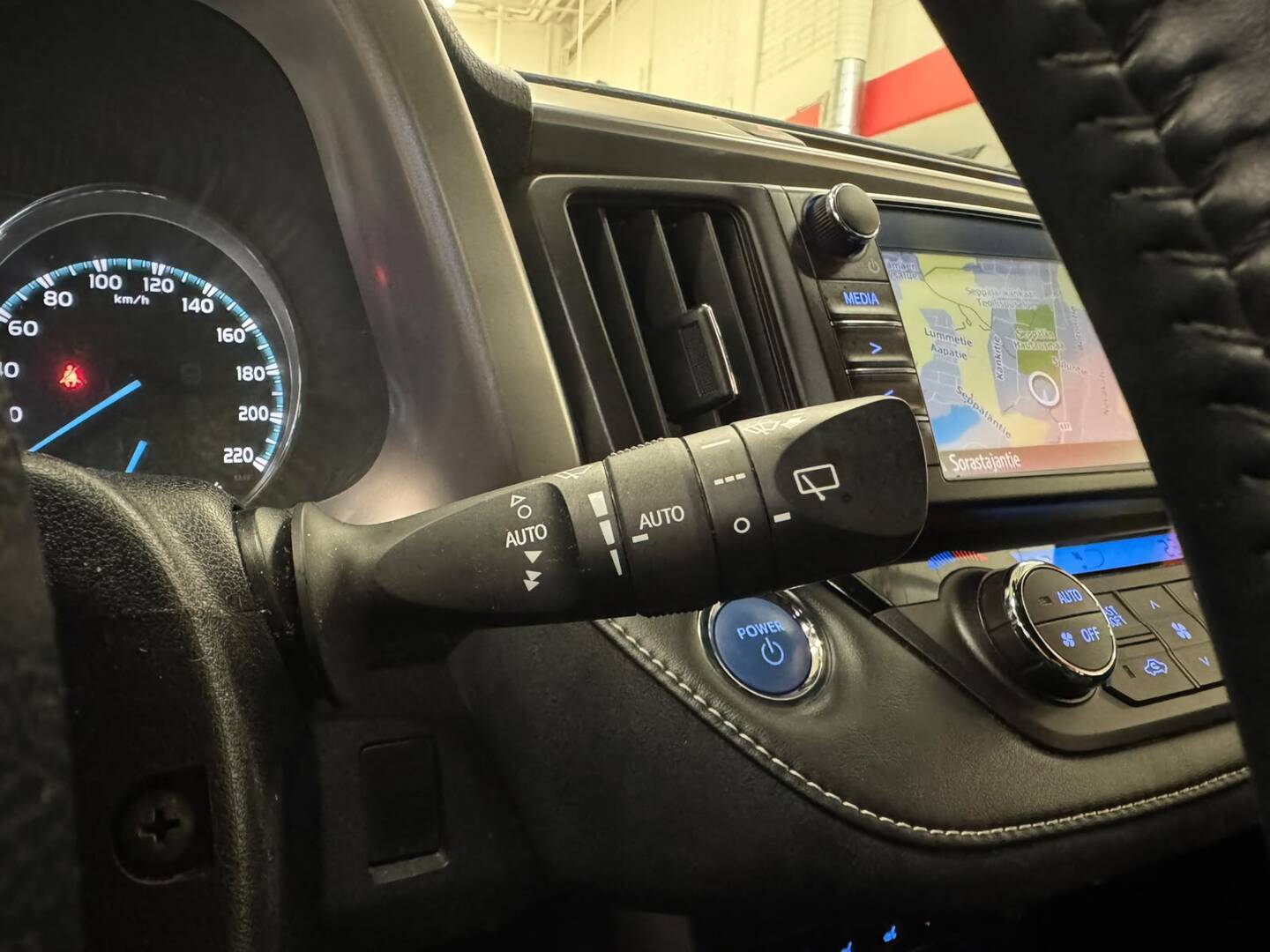 TOYOTA RAV4 22