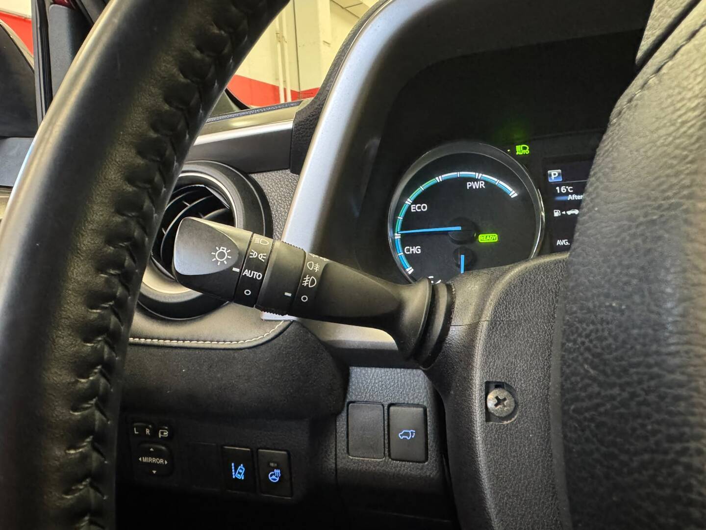 TOYOTA RAV4 23