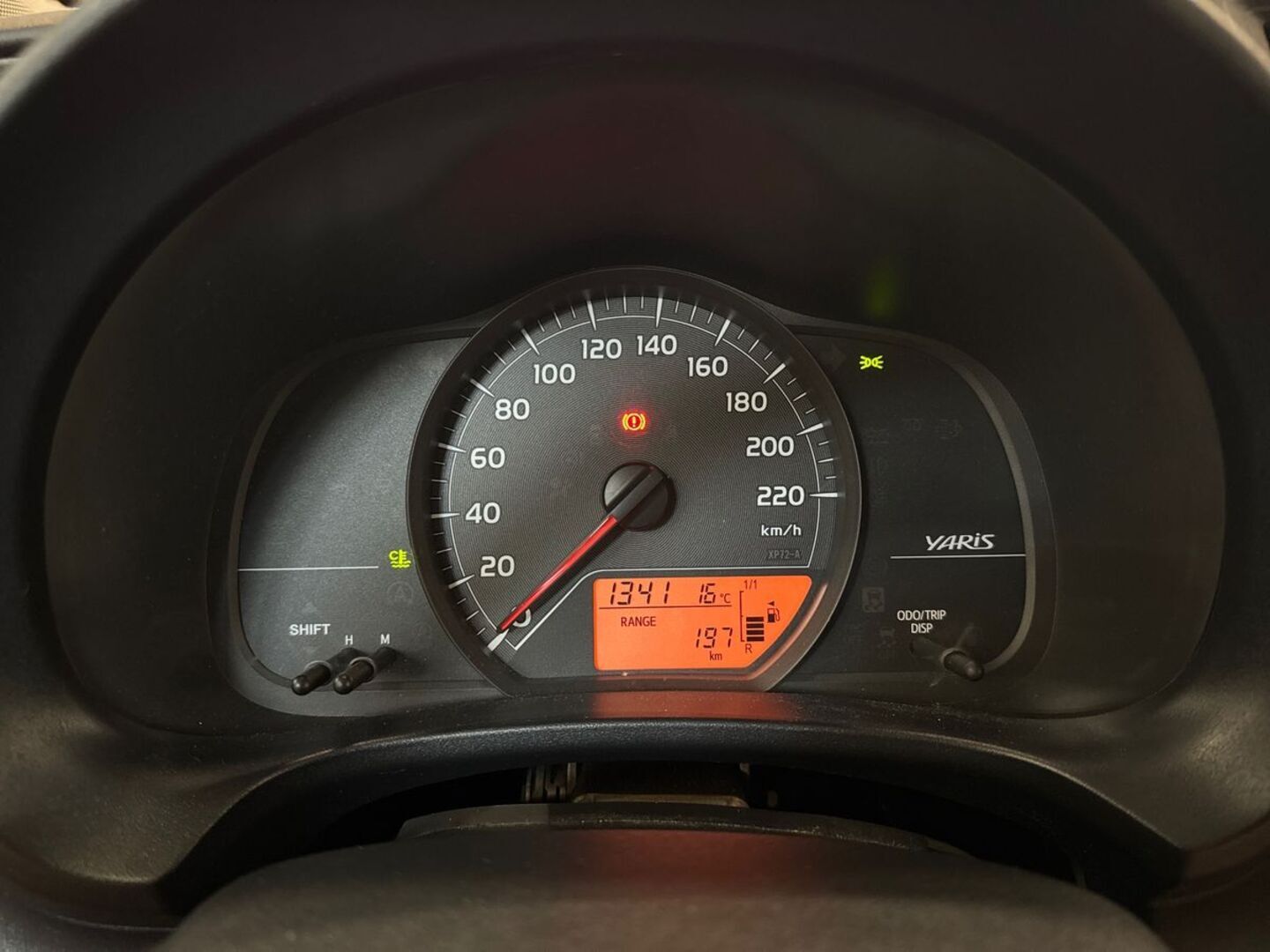 TOYOTA Yaris 2012