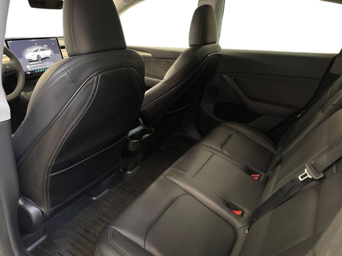 TESLA Model Y 2022