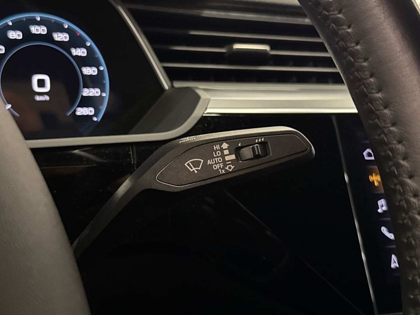 AUDI e-tron 2020