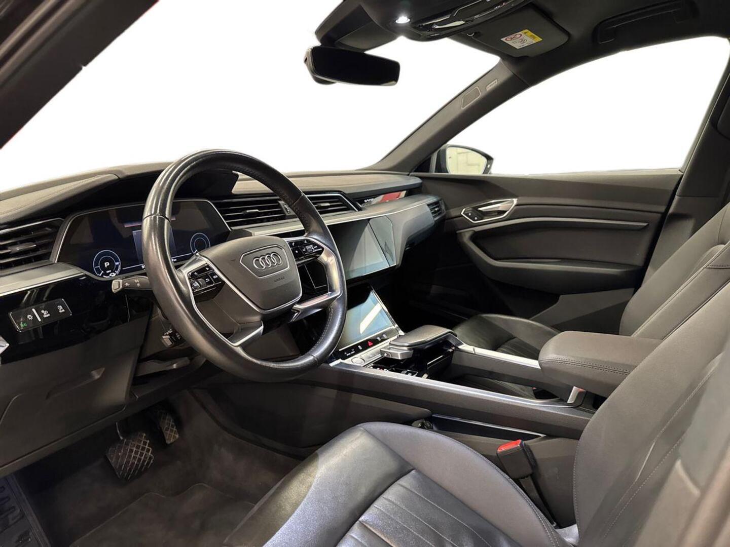 AUDI e-tron 2020