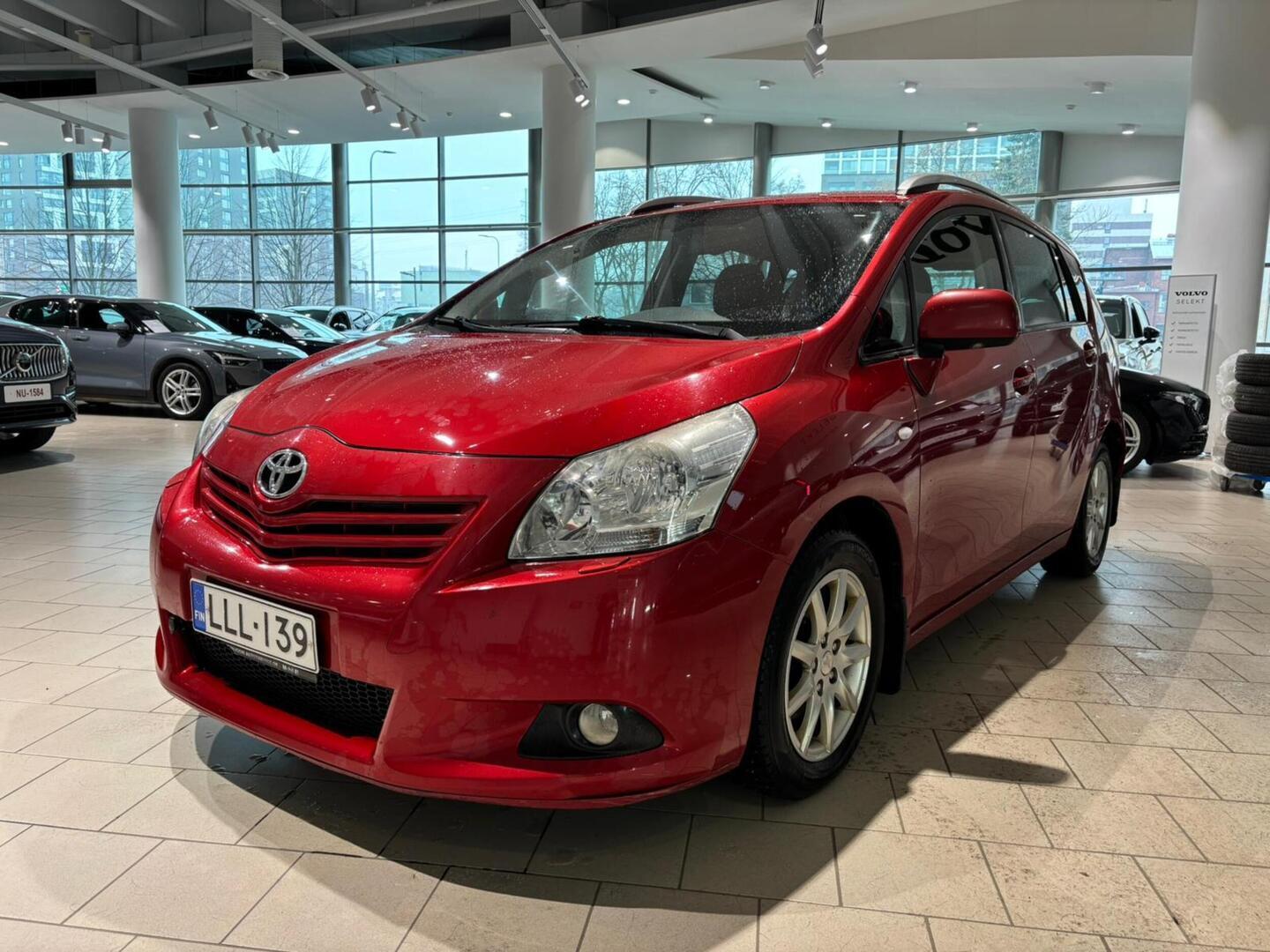 TOYOTA Verso 2010