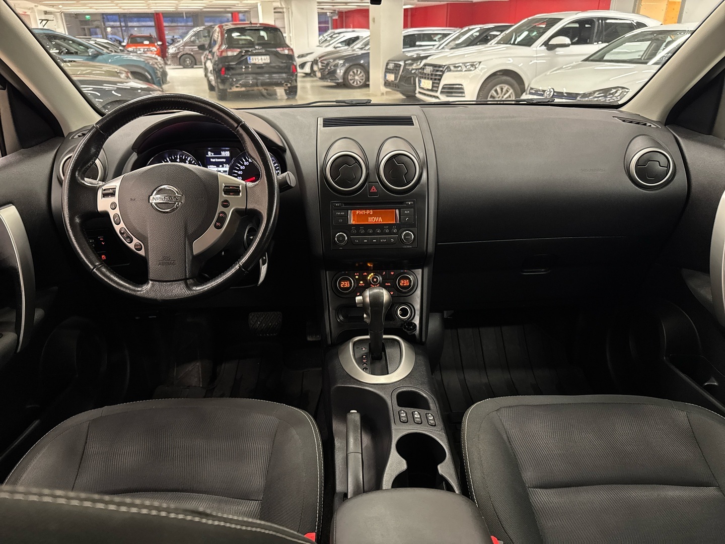 NISSAN Qashqai 2013