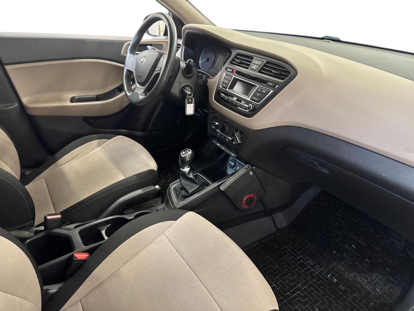 HYUNDAI i20 5d 2016