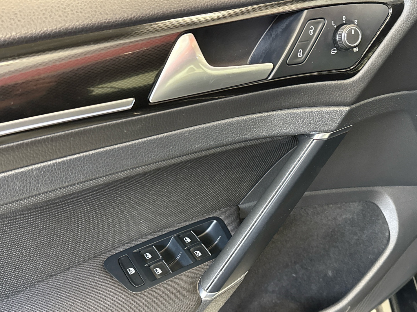 VOLKSWAGEN Golf 2016