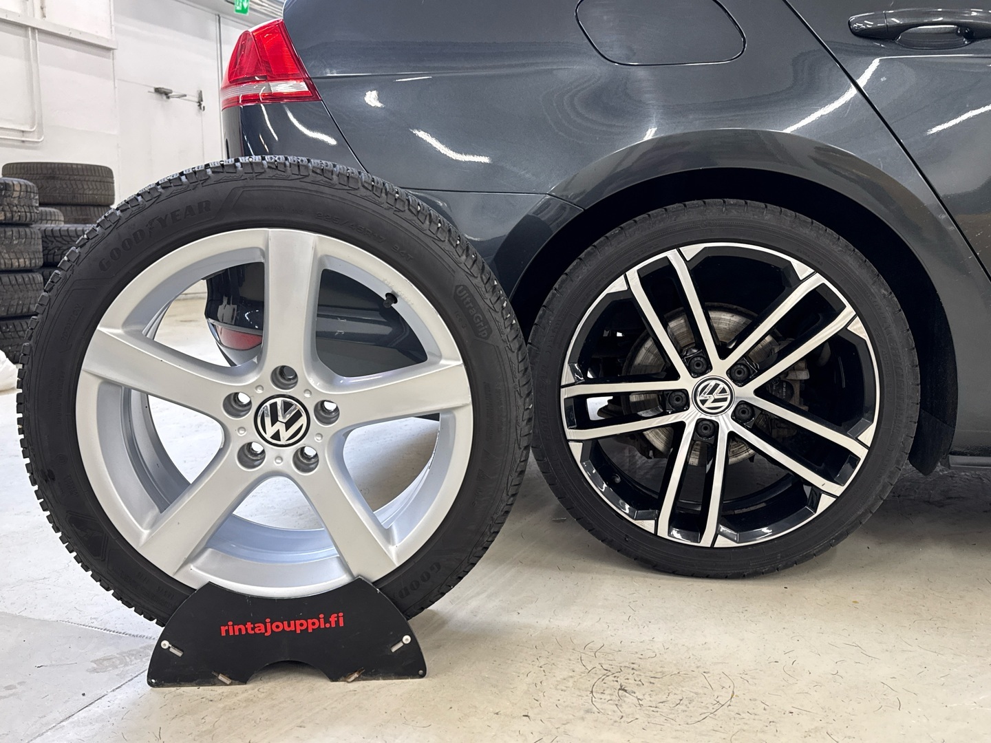 VOLKSWAGEN Golf 2016