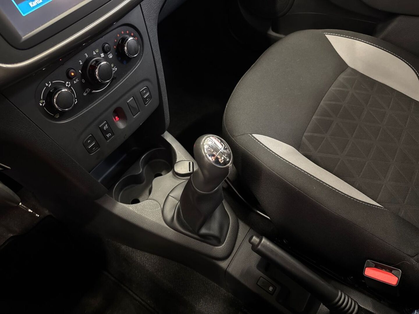 DACIA Sandero 2016