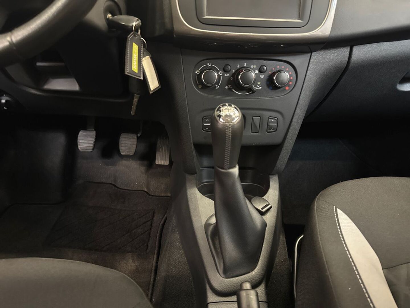 DACIA Sandero 2016